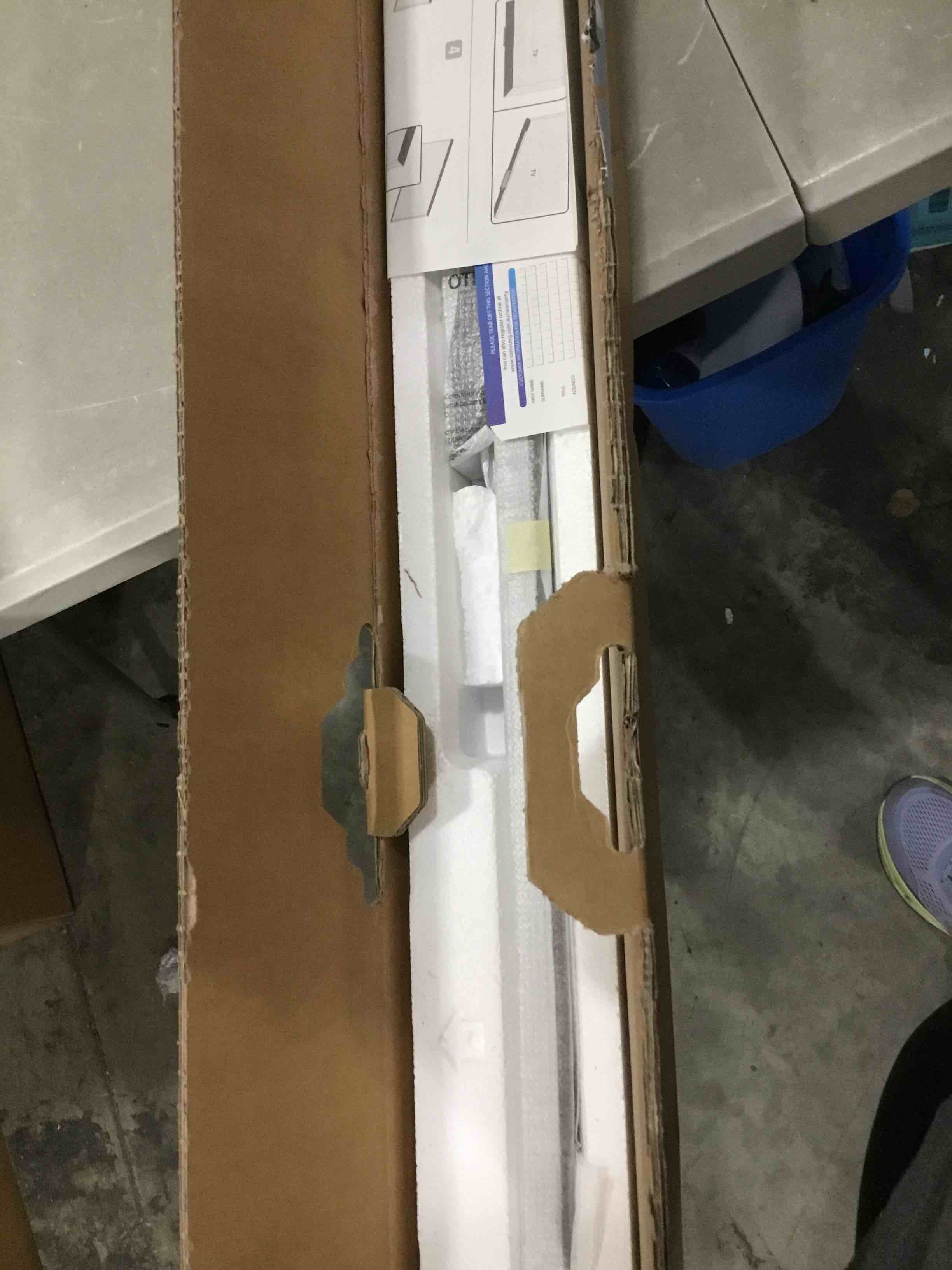https://s3.amazonaws.com/lotting-images-prod/bidfta/BLU6868948_1730117351618.jpeg