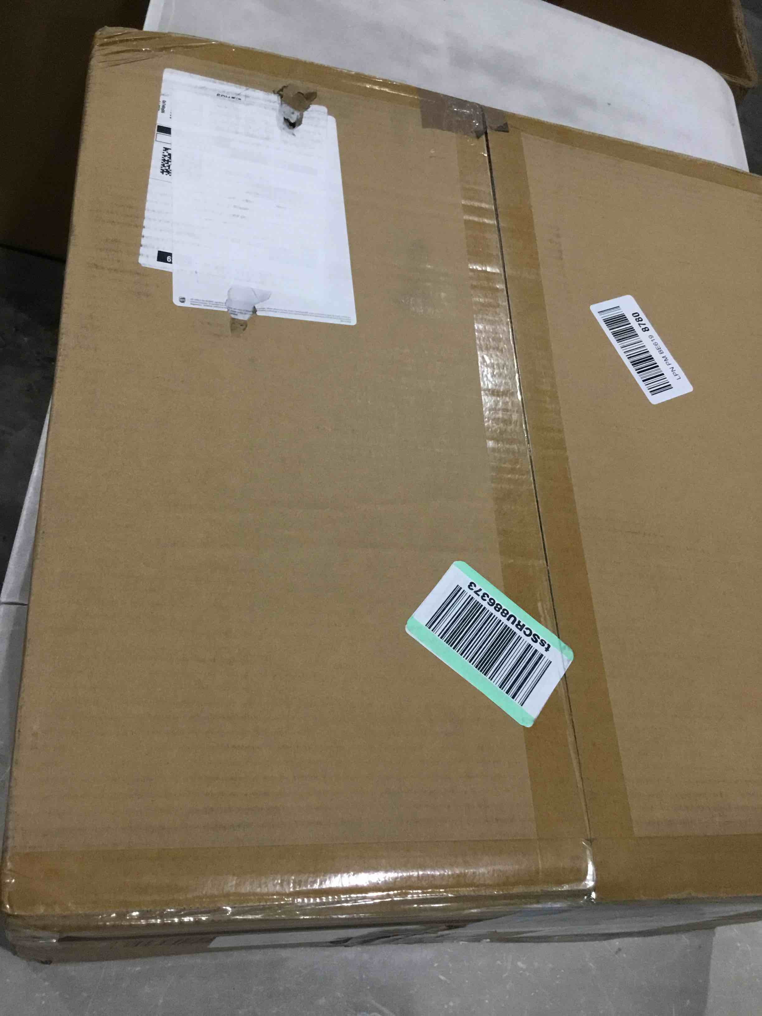 https://s3.amazonaws.com/lotting-images-prod/bidfta/BLU6869017_1730129029163.jpeg