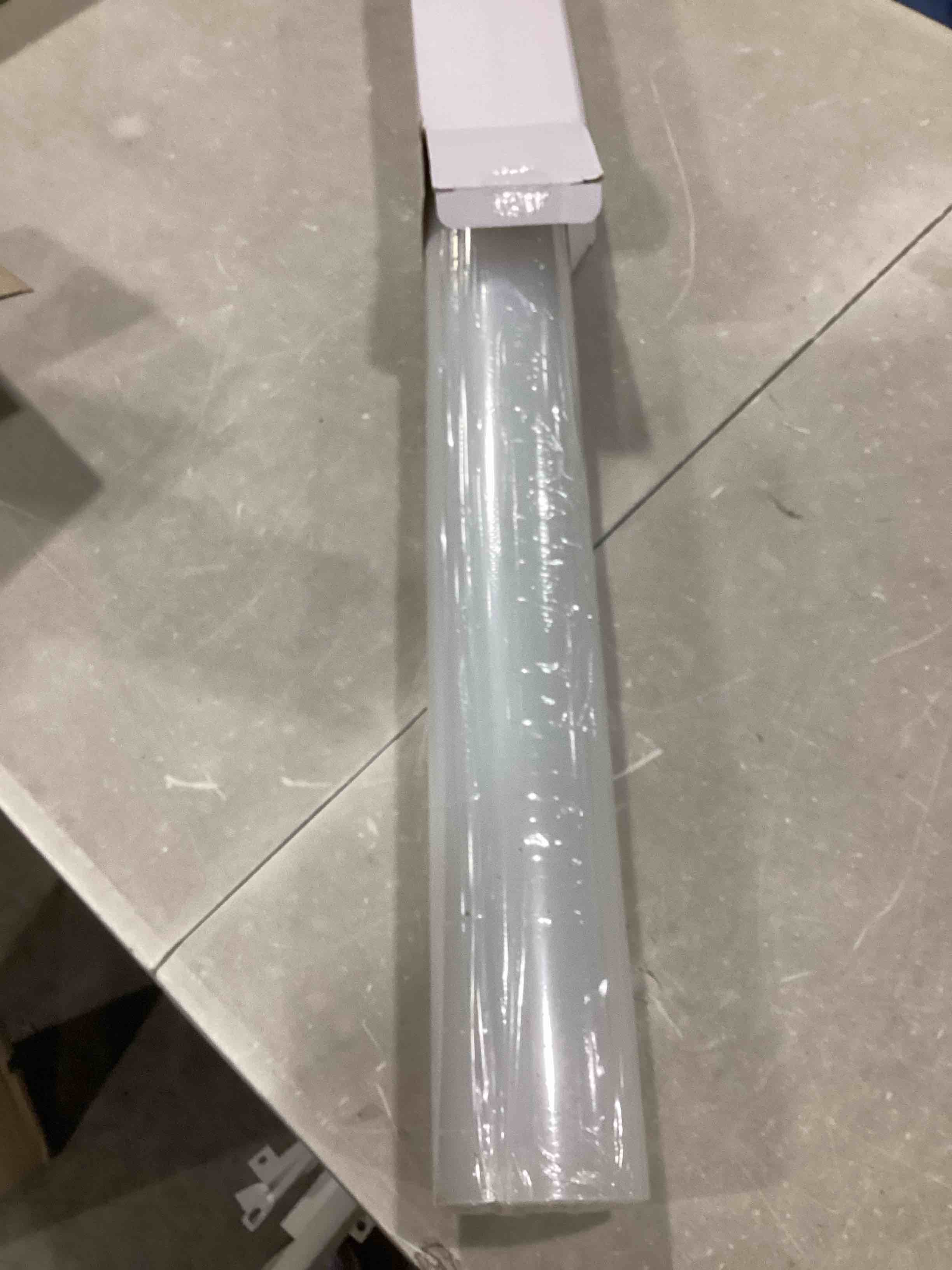 Silicone Mats for Kitchen Counter, Nonslip Silicone Mats for Crafts Countertop Protector Heat Resistant Mat (78.7” x 24” x 0.08”, Translucent)