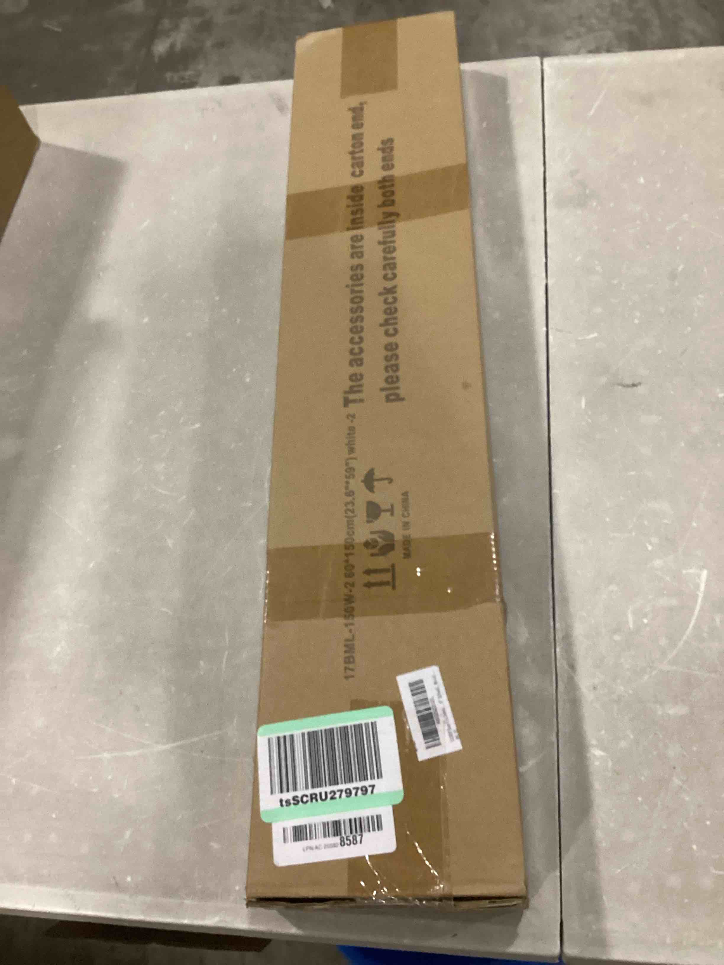 https://s3.amazonaws.com/lotting-images-prod/bidfta/BLU6869643_1730744267050.jpeg