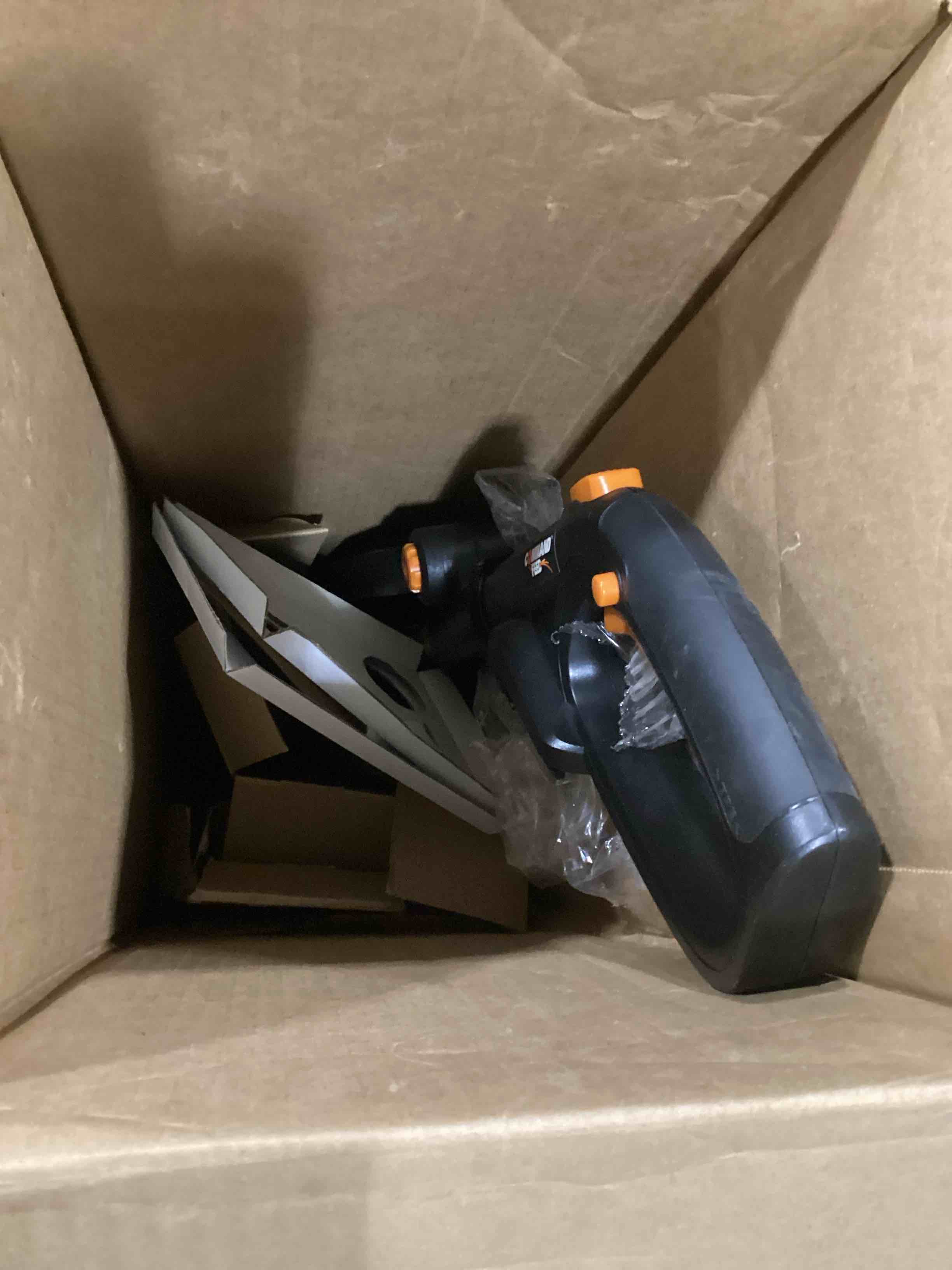 https://s3.amazonaws.com/lotting-images-prod/bidfta/BLU6869826_1730830896357.jpeg