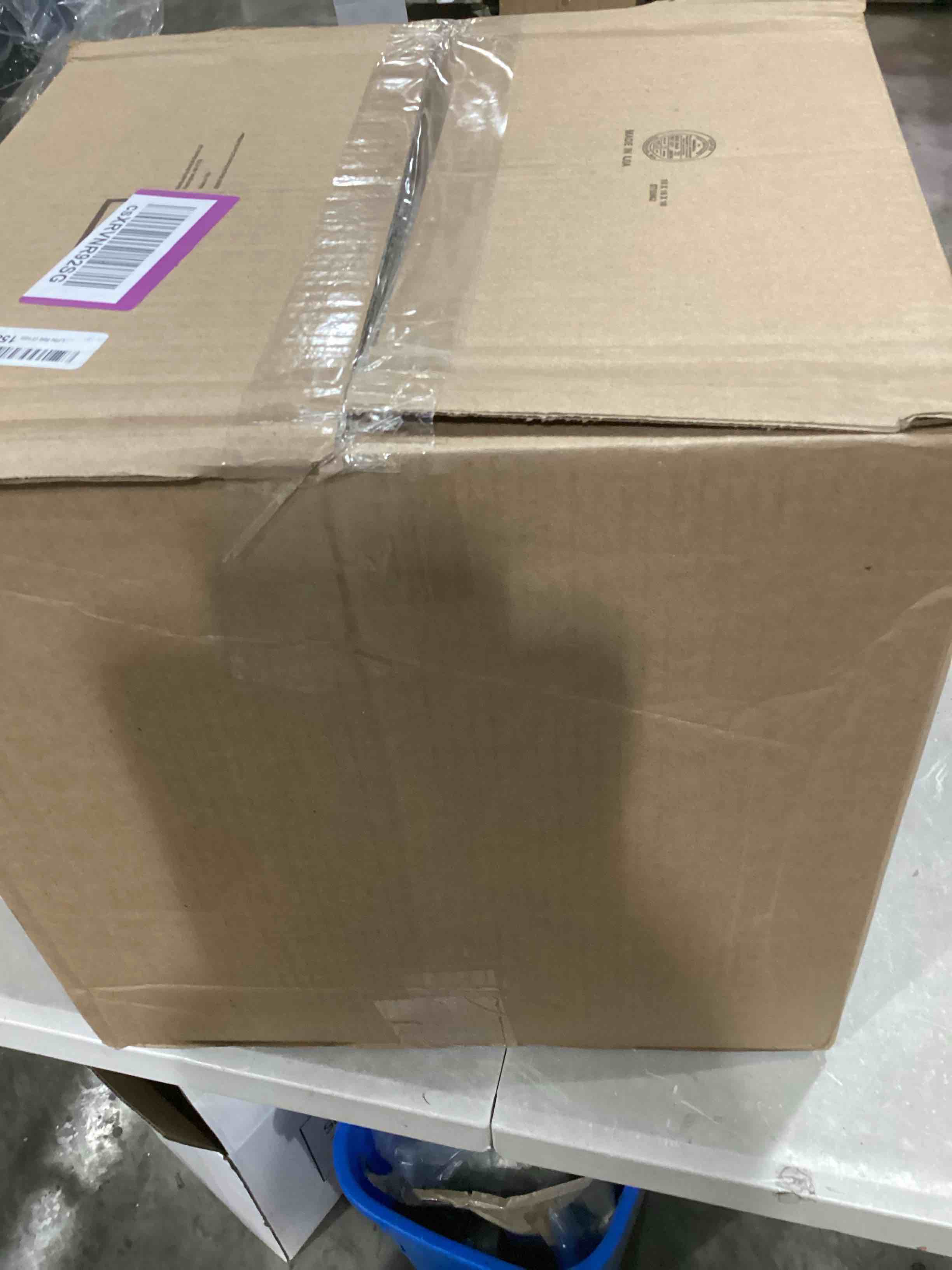 https://s3.amazonaws.com/lotting-images-prod/bidfta/BLU6869827_1730831048235.jpeg