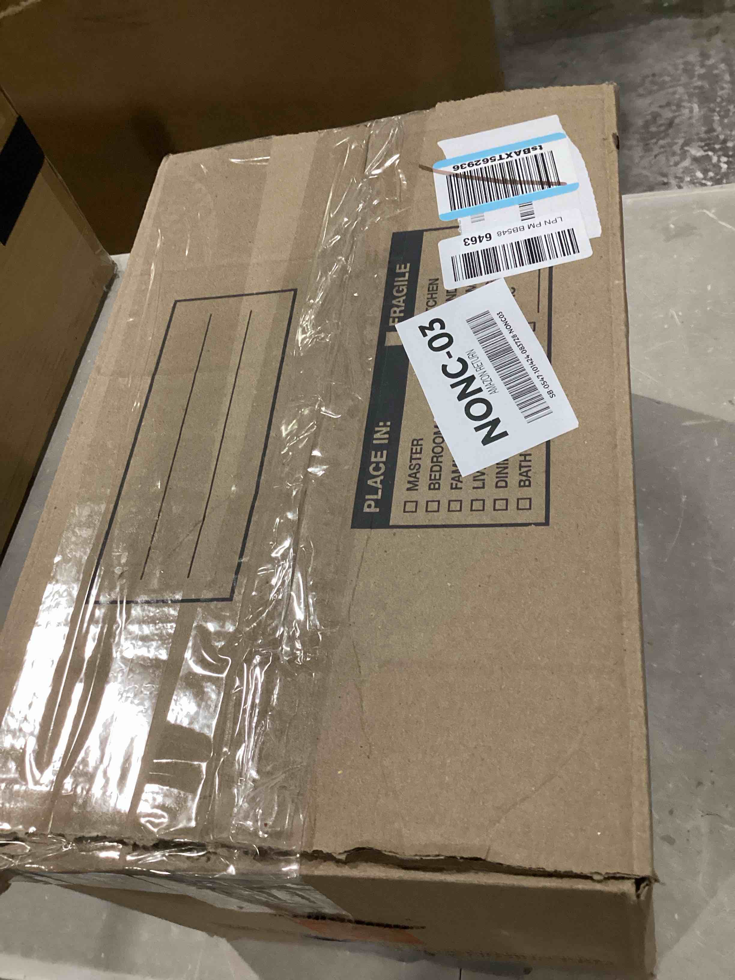 https://s3.amazonaws.com/lotting-images-prod/bidfta/BLU6869963_1730911114698.jpeg