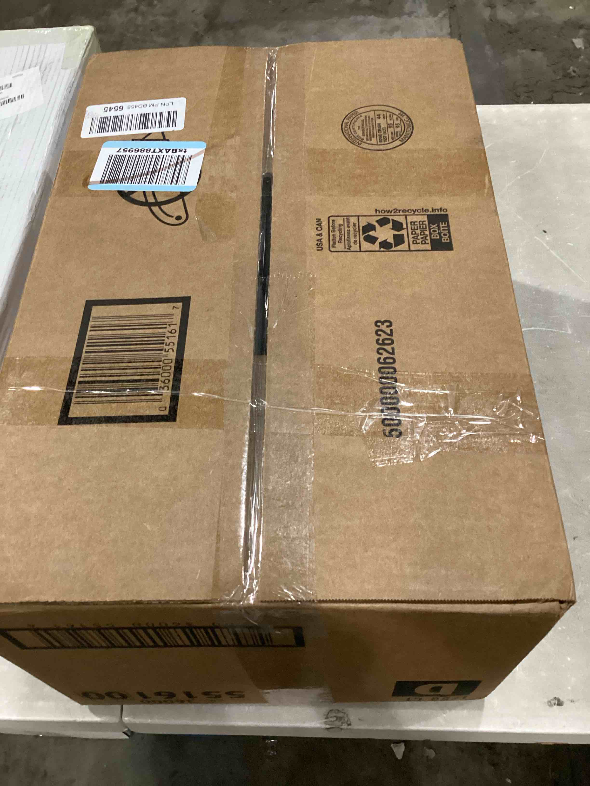 https://s3.amazonaws.com/lotting-images-prod/bidfta/BLU6869965_1730911356377.jpeg