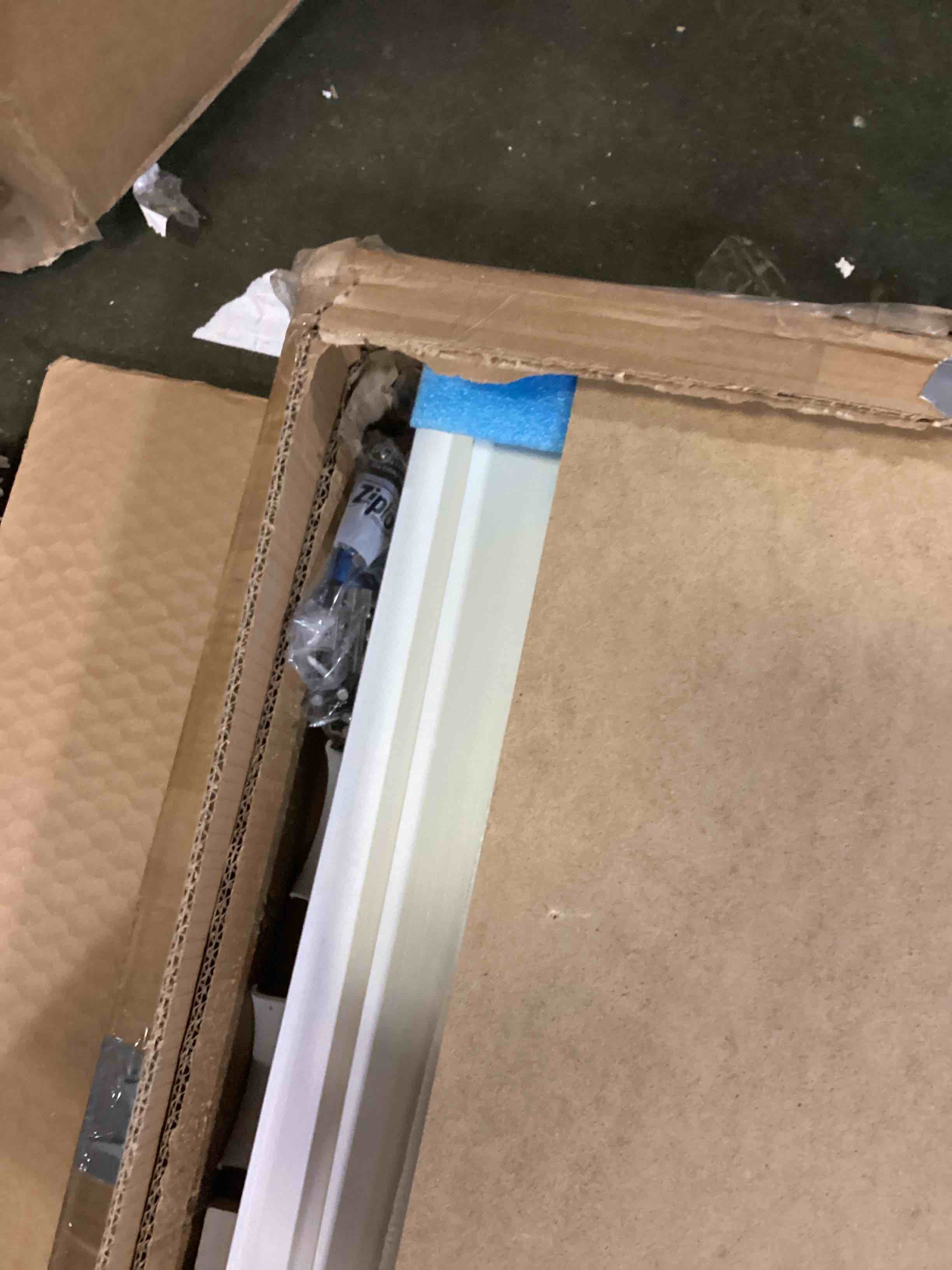 https://s3.amazonaws.com/lotting-images-prod/bidfta/BLU6870566_1730394758864.jpeg