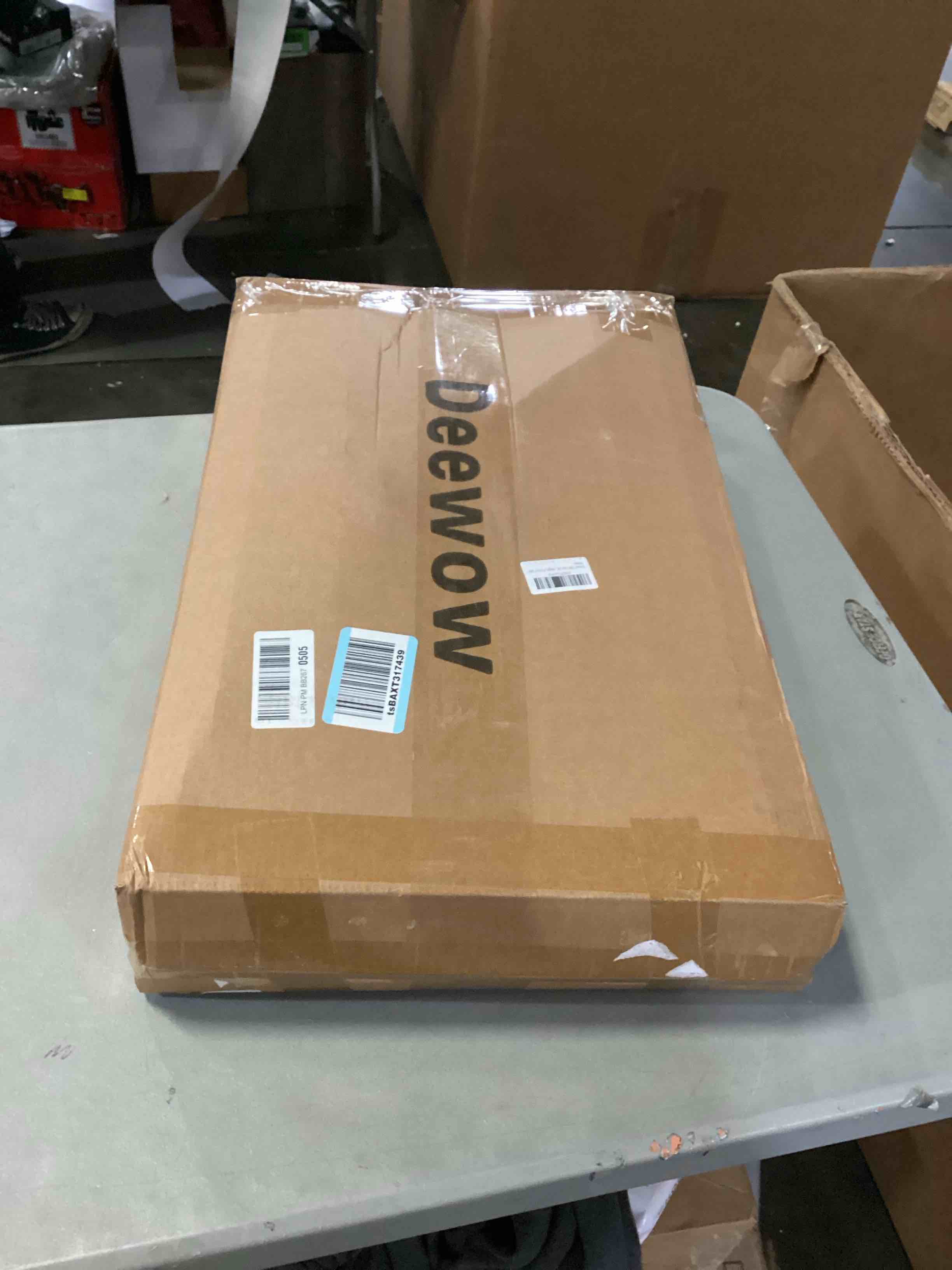 https://s3.amazonaws.com/lotting-images-prod/bidfta/BLU6870618_1730461680451.jpeg