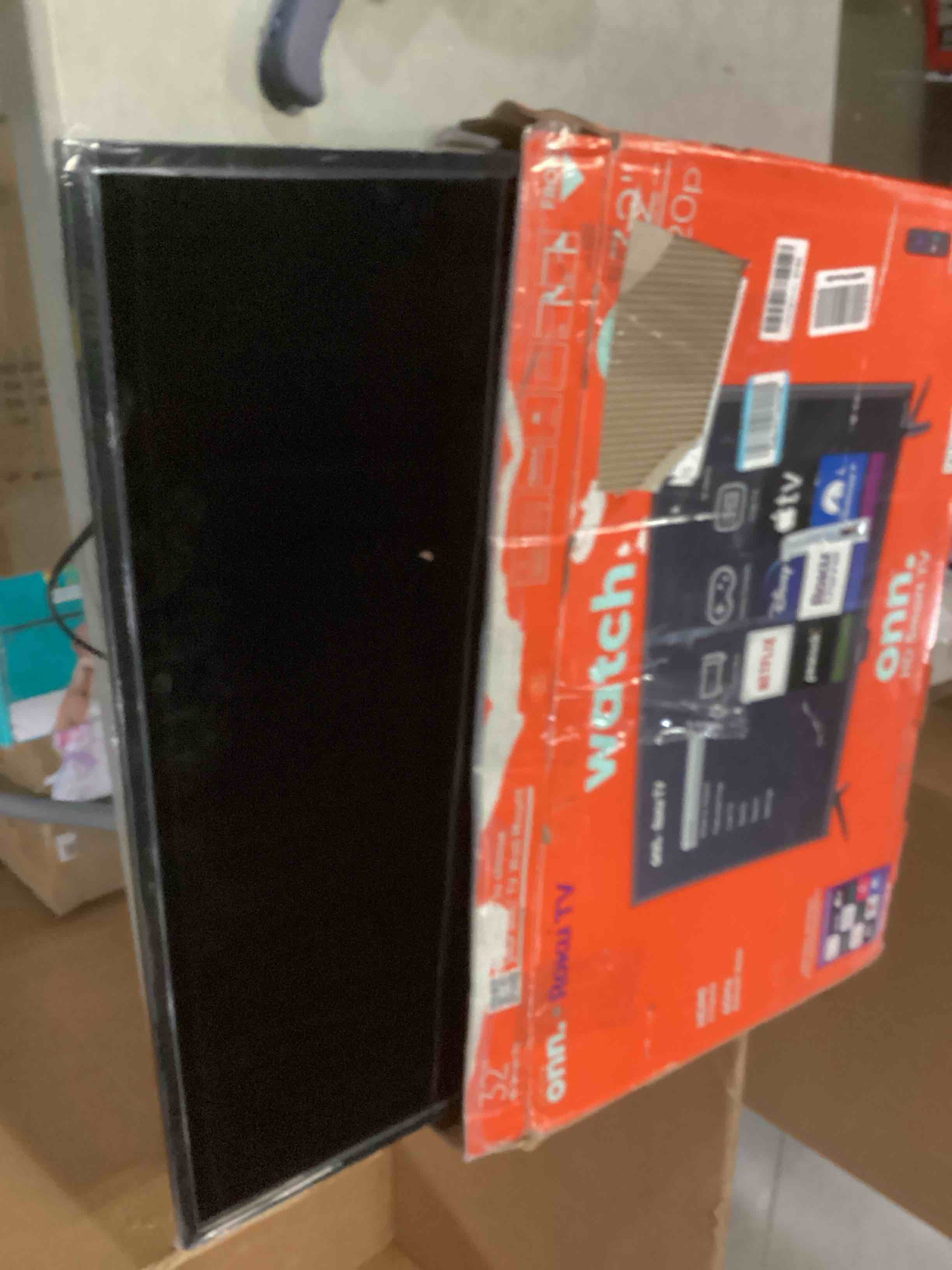 https://s3.amazonaws.com/lotting-images-prod/bidfta/BLU6870849_1730727187539.jpeg