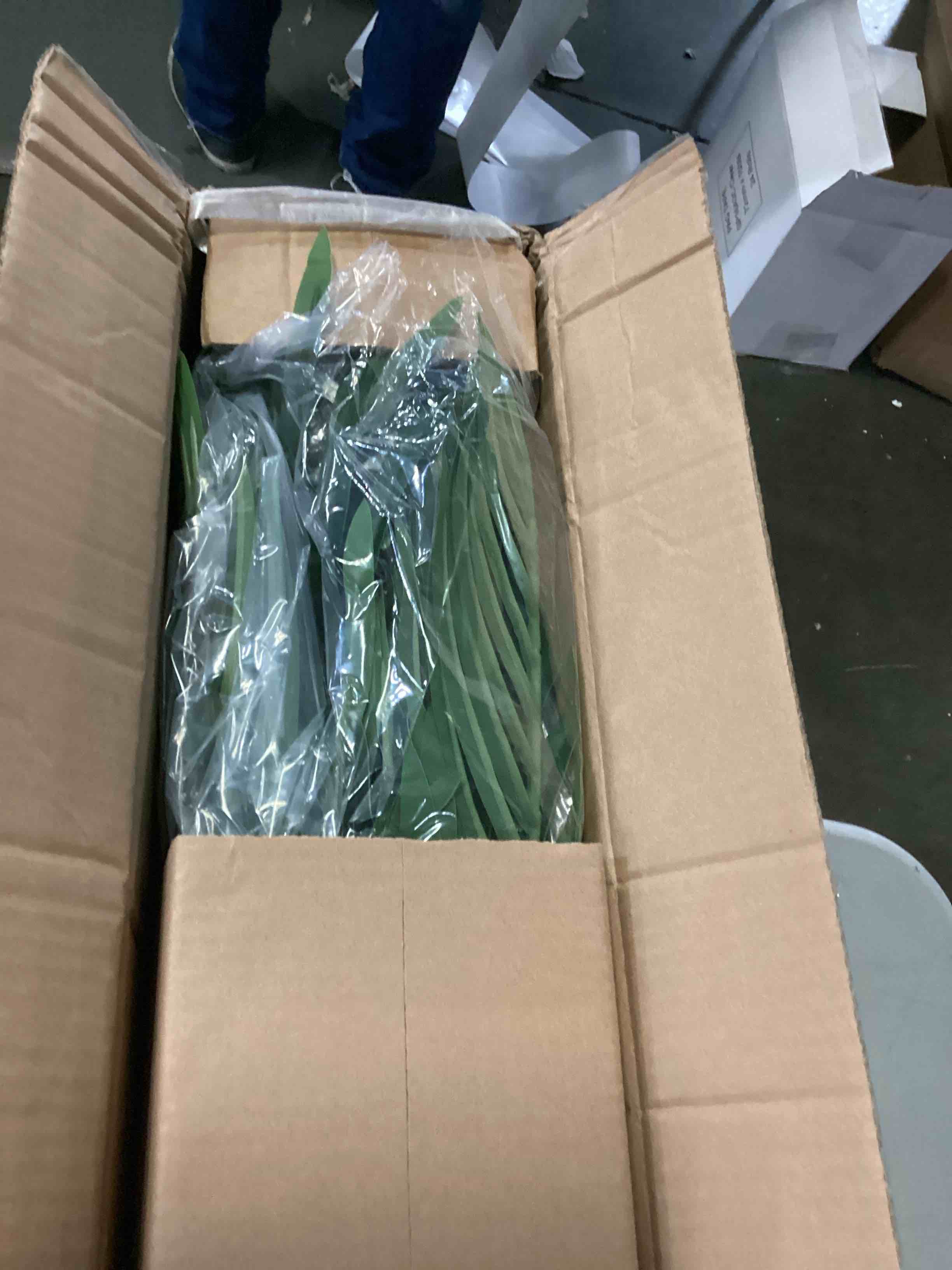 https://s3.amazonaws.com/lotting-images-prod/bidfta/BLU6870862_1730729183569.jpeg
