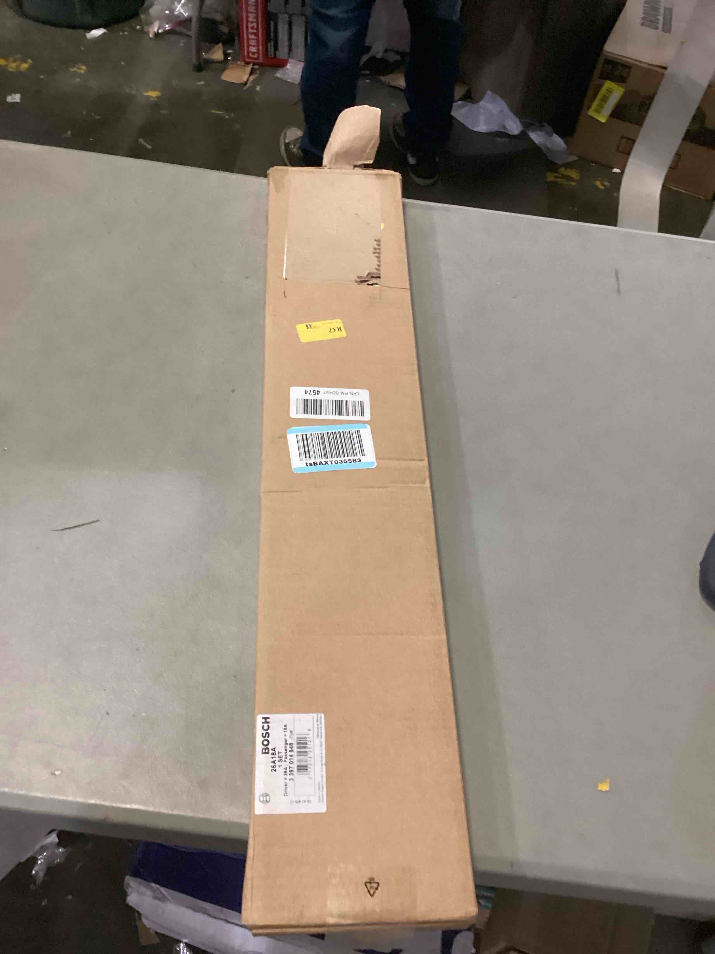 https://s3.amazonaws.com/lotting-images-prod/bidfta/BLU6870931_1730743722602.jpeg