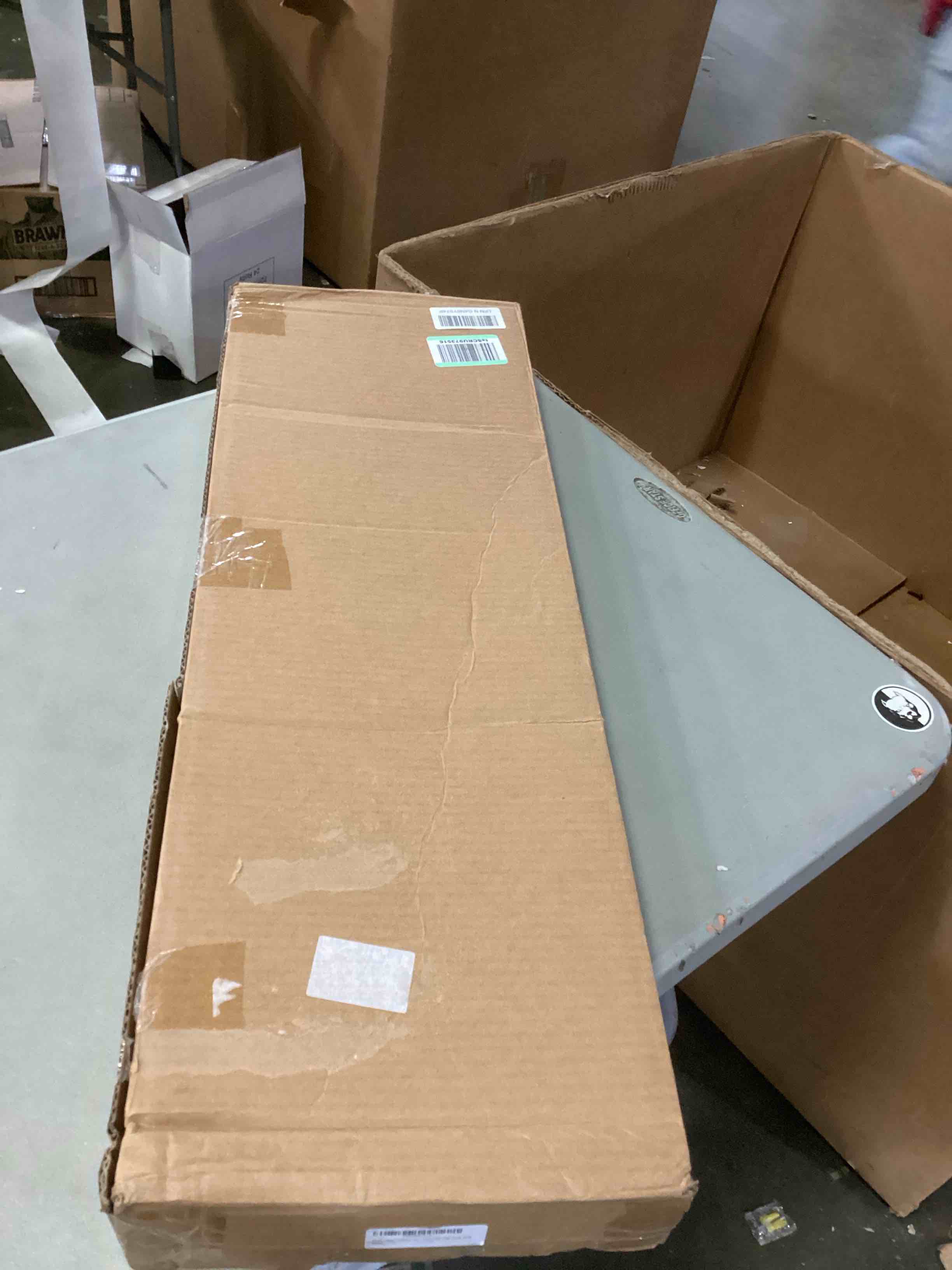 https://s3.amazonaws.com/lotting-images-prod/bidfta/BLU6870973_1730751549375.jpeg