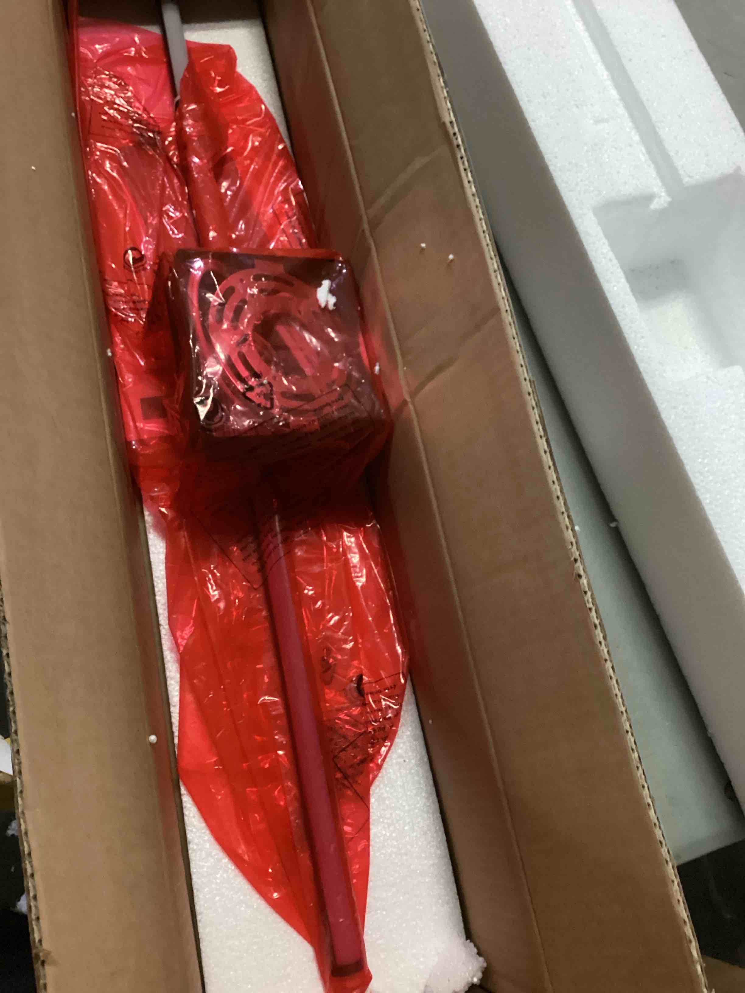 https://s3.amazonaws.com/lotting-images-prod/bidfta/BLU6871124_1730923526499.jpeg