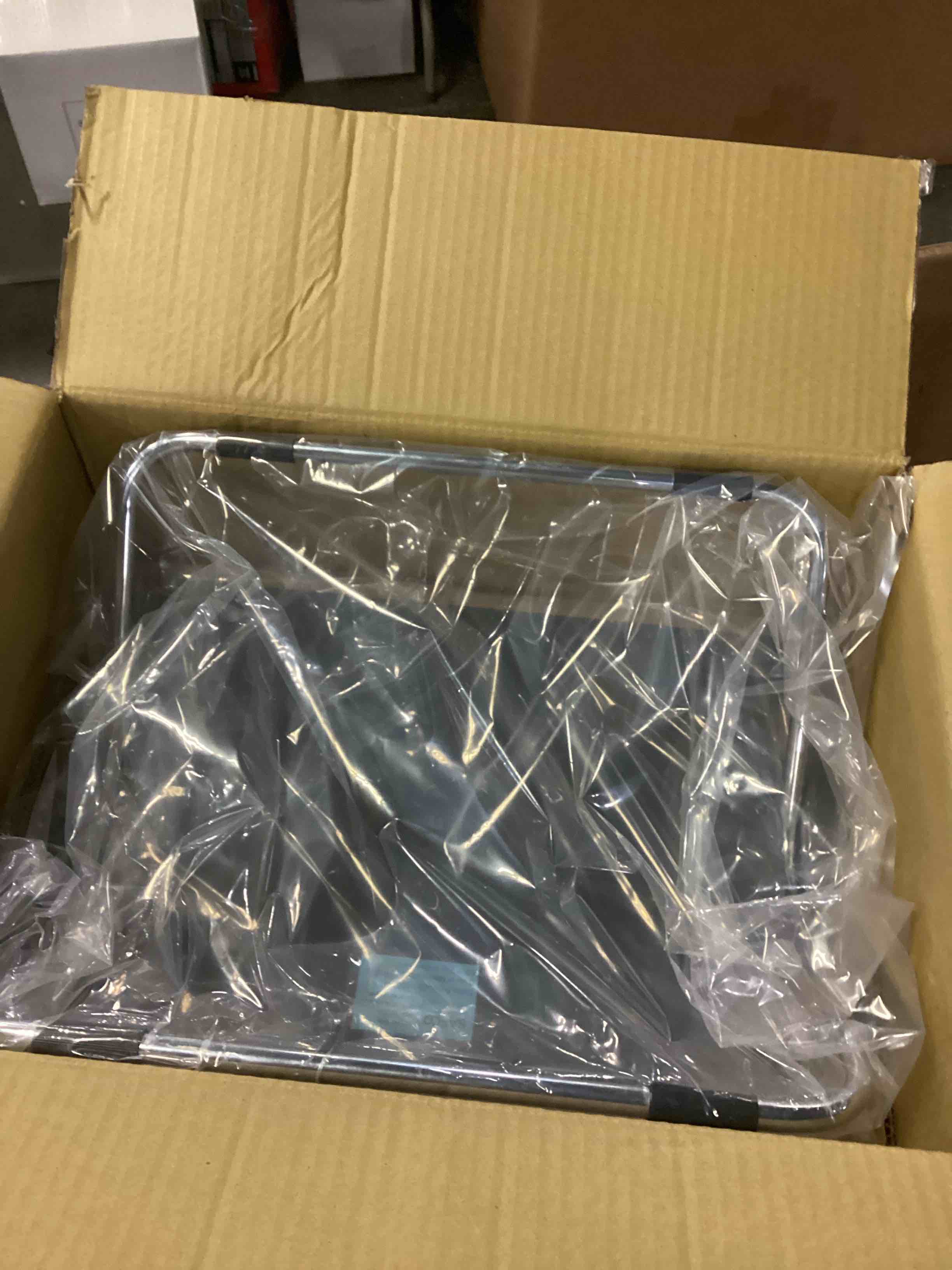 https://s3.amazonaws.com/lotting-images-prod/bidfta/BLU6871796_1731687986778.jpeg