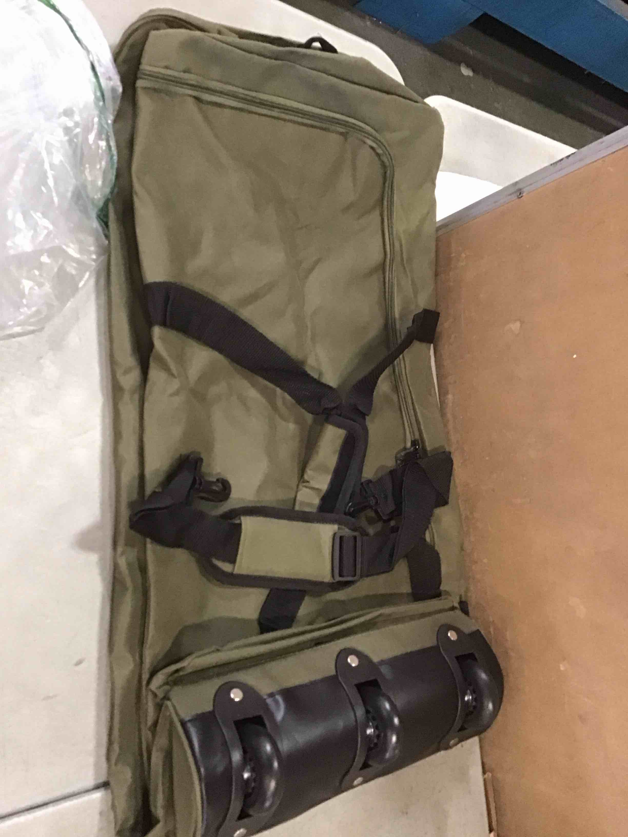 Finnhomy 120L Foldable Rolling Duffel Bag with 3 Wheels, Light Weight