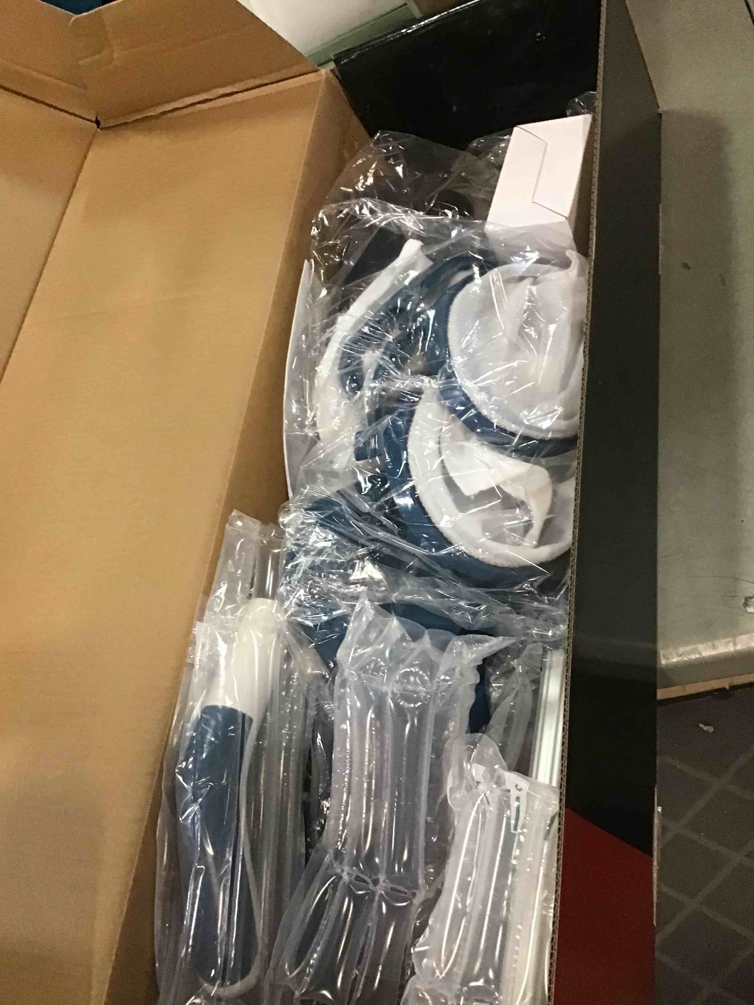 https://s3.amazonaws.com/lotting-images-prod/bidfta/BRN0002597_1725462472963.jpeg