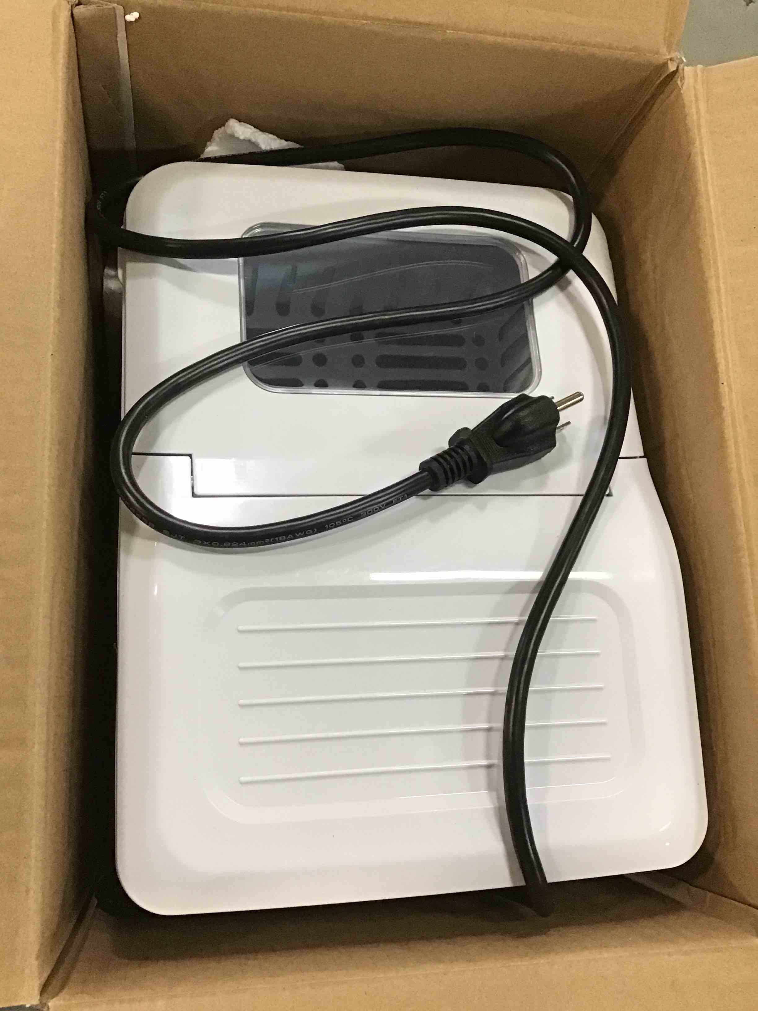 https://s3.amazonaws.com/lotting-images-prod/bidfta/BRN0003684_1724773530880.jpeg