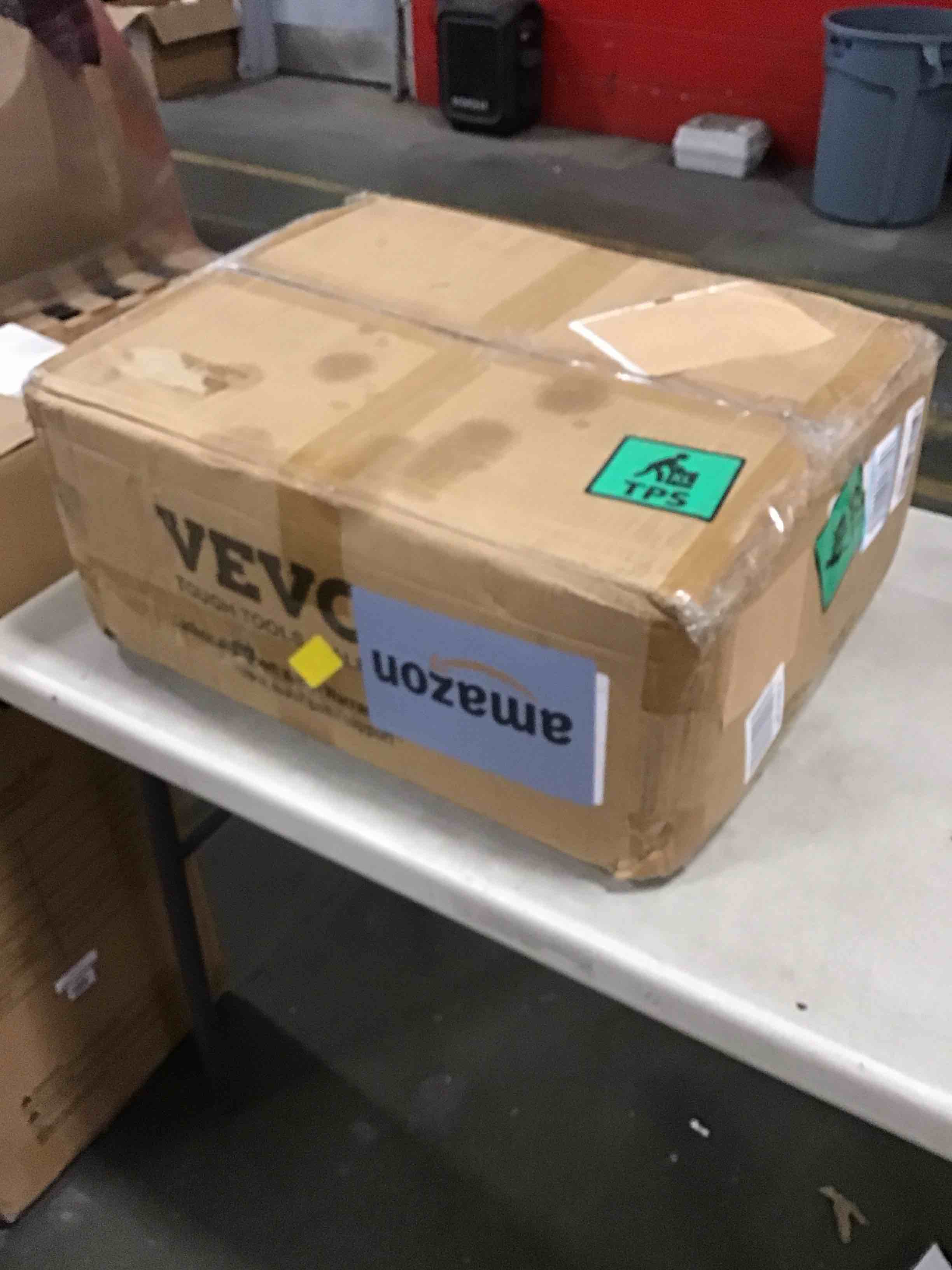 https://s3.amazonaws.com/lotting-images-prod/bidfta/BRN0004653_1726489301537.jpeg