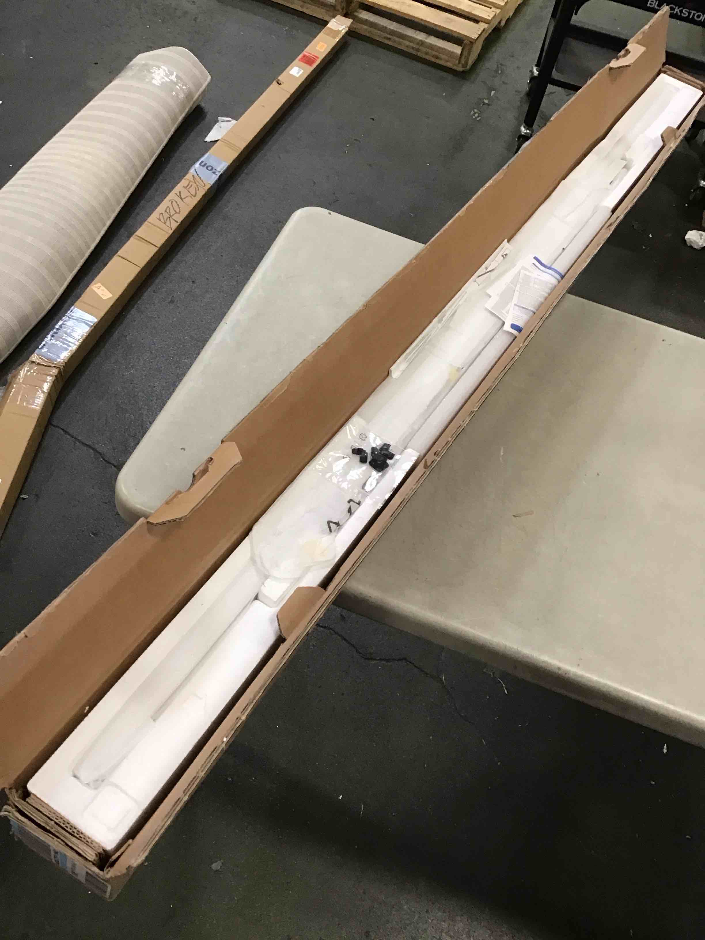 SAMSUNG 65inch The Frame Customizable Bezel Modern White (VG