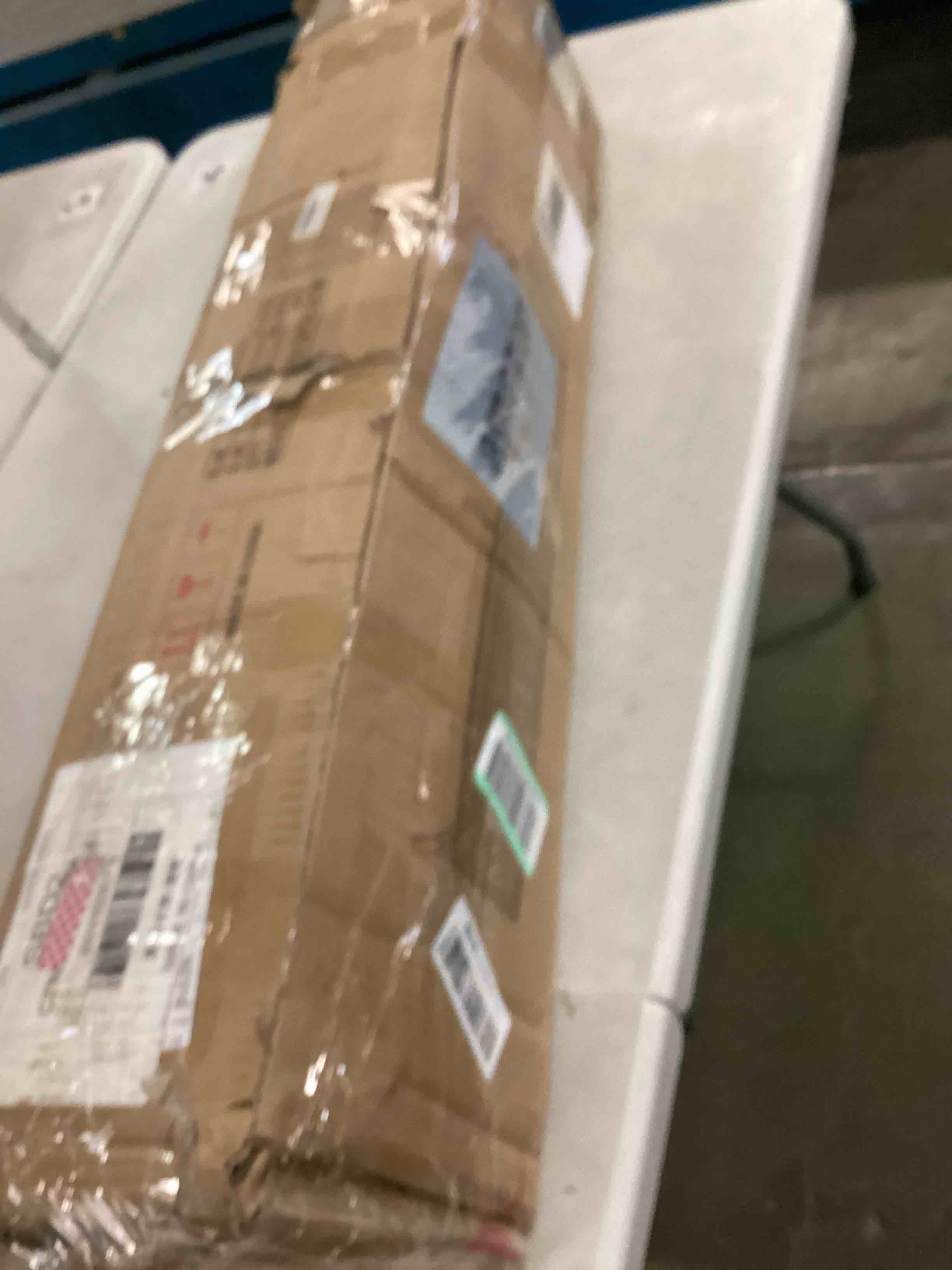 https://s3.amazonaws.com/lotting-images-prod/bidfta/BRN0008588_1724069582328.jpeg