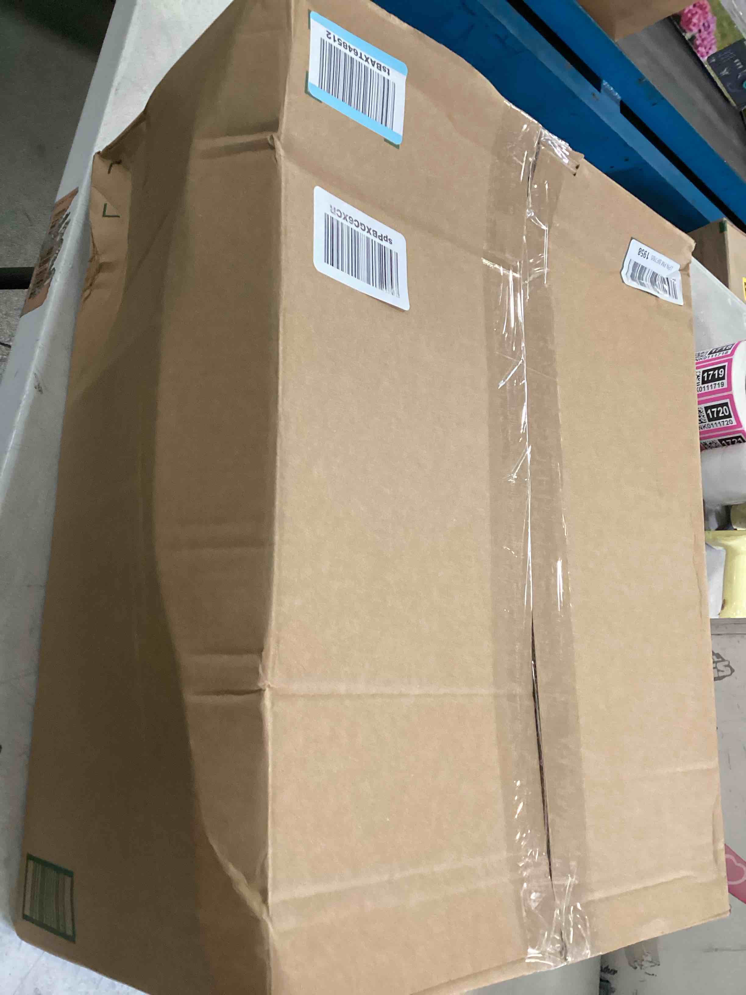 https://s3.amazonaws.com/lotting-images-prod/bidfta/BRN0009172_1723647345811.jpeg
