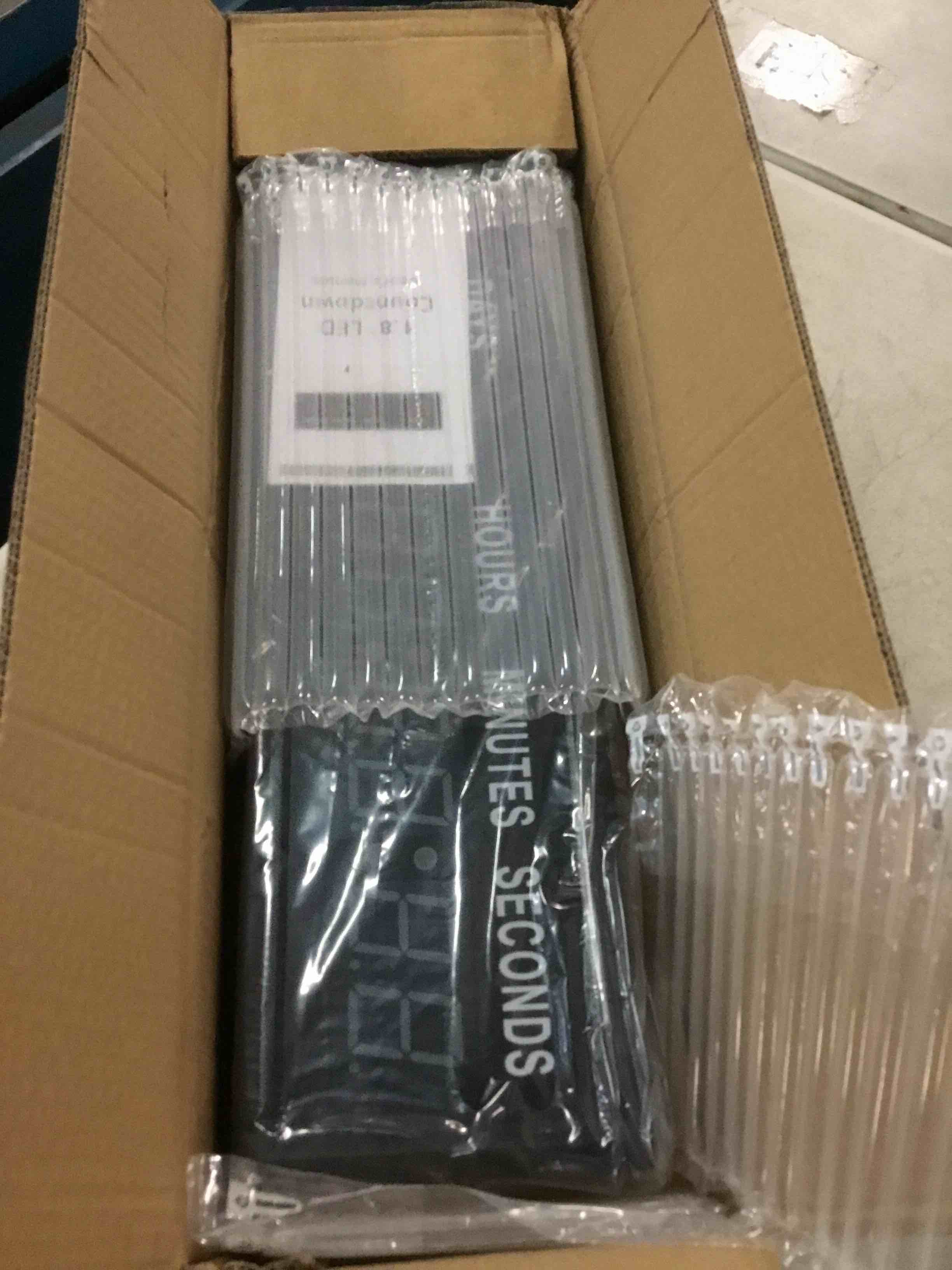 https://s3.amazonaws.com/lotting-images-prod/bidfta/BRN0010030_1726115176075.jpeg