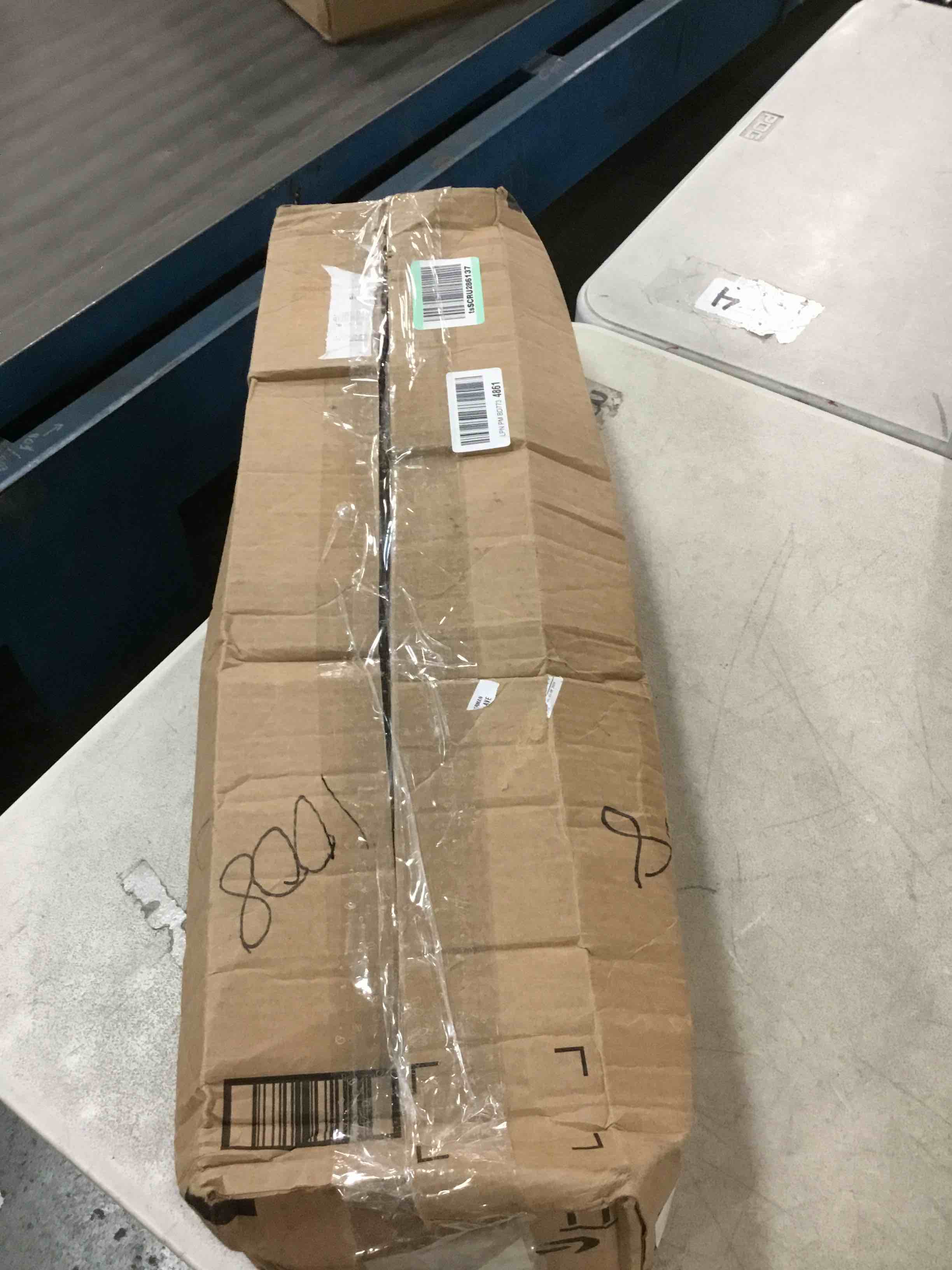 https://s3.amazonaws.com/lotting-images-prod/bidfta/BRN0010032_1726115064703.jpeg