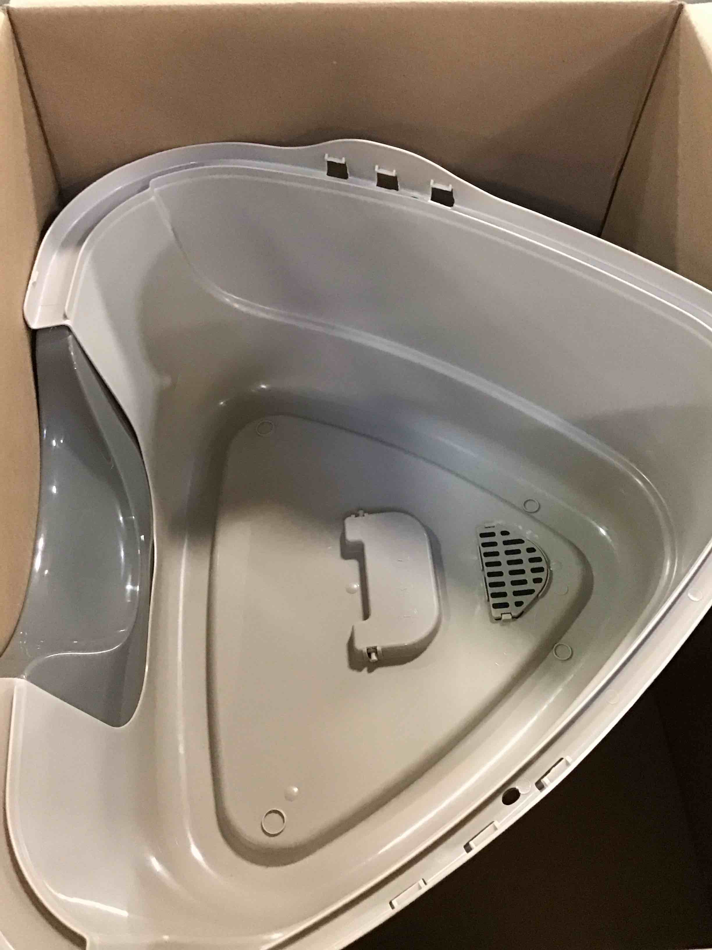 https://s3.amazonaws.com/lotting-images-prod/bidfta/BRN0011736_1724710912821.jpeg