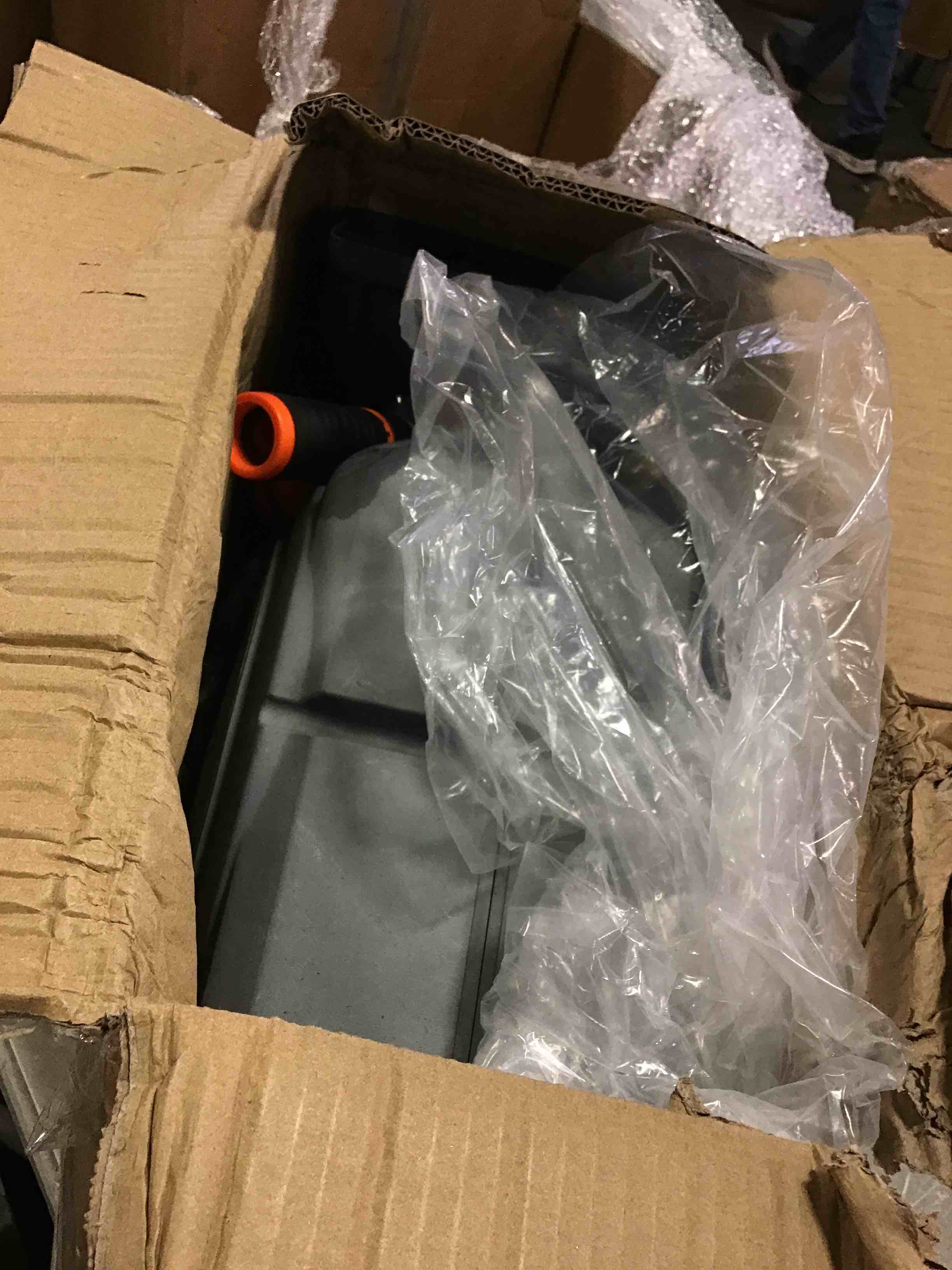 https://s3.amazonaws.com/lotting-images-prod/bidfta/BRN0012230_1725024090888.jpeg