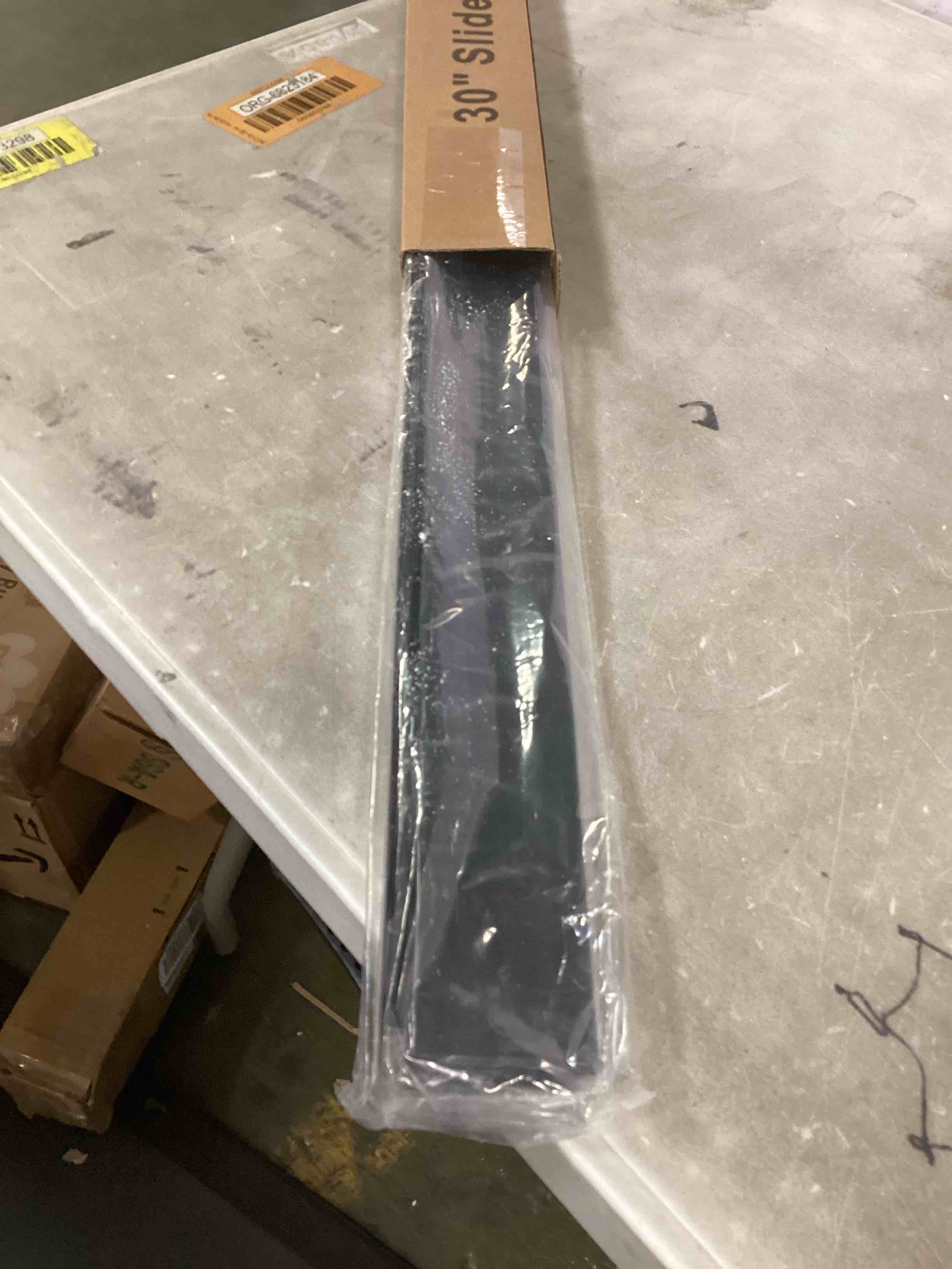 https://s3.amazonaws.com/lotting-images-prod/bidfta/BRN0012924_1724765256928.jpeg