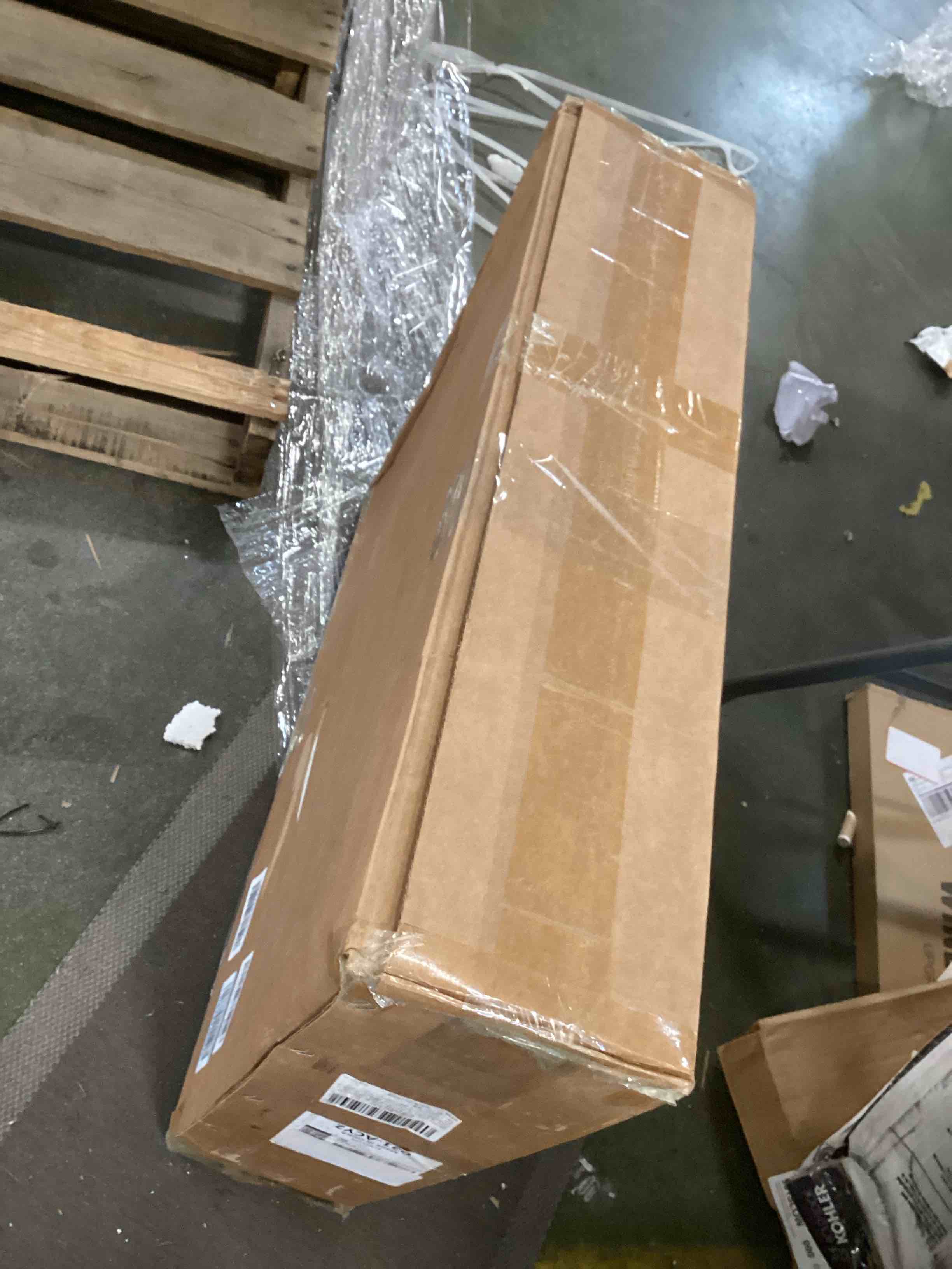 https://s3.amazonaws.com/lotting-images-prod/bidfta/BRN0013092_1724685125750.jpeg
