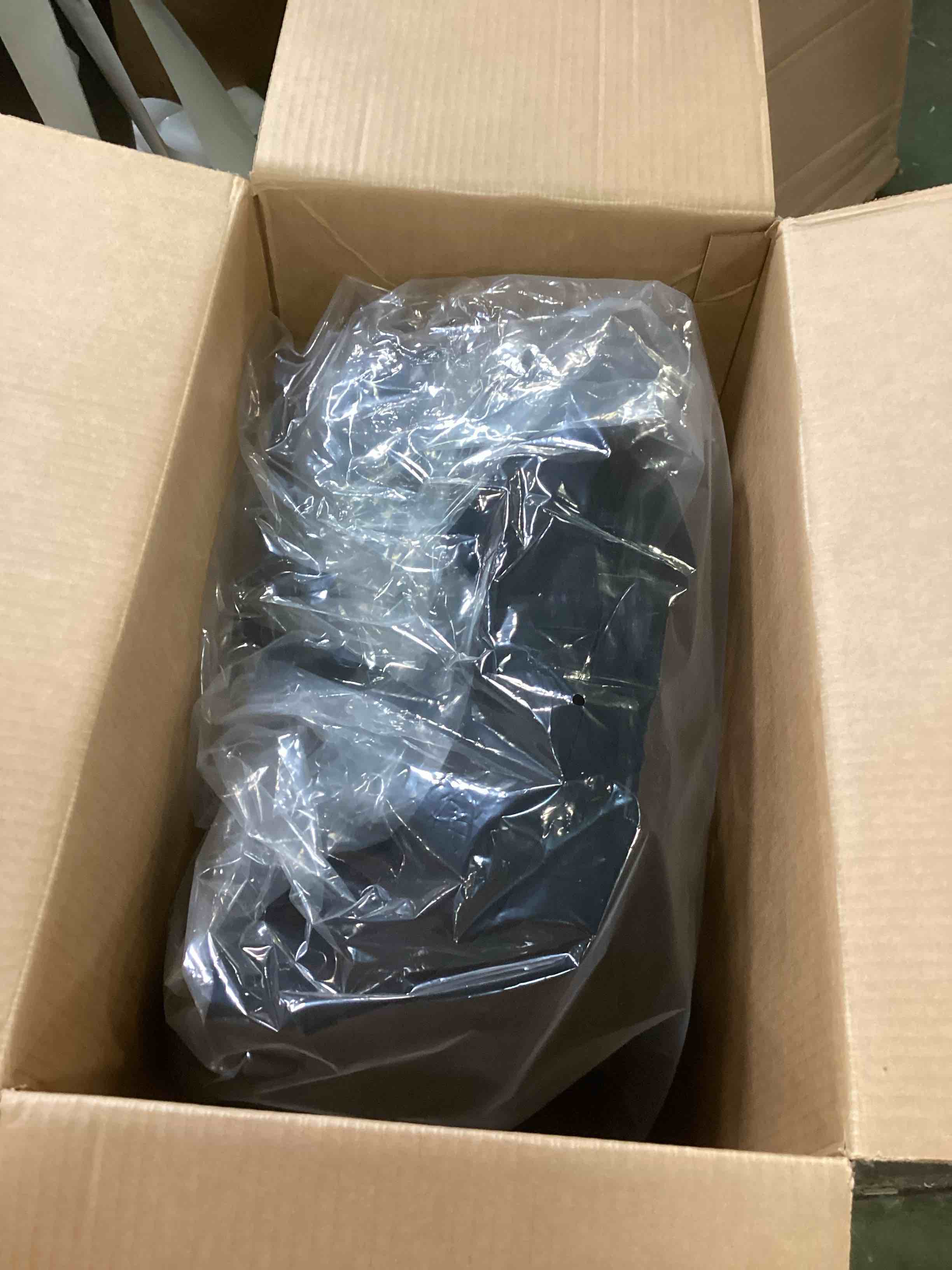 https://s3.amazonaws.com/lotting-images-prod/bidfta/BRN0013432_1724349140452.jpeg
