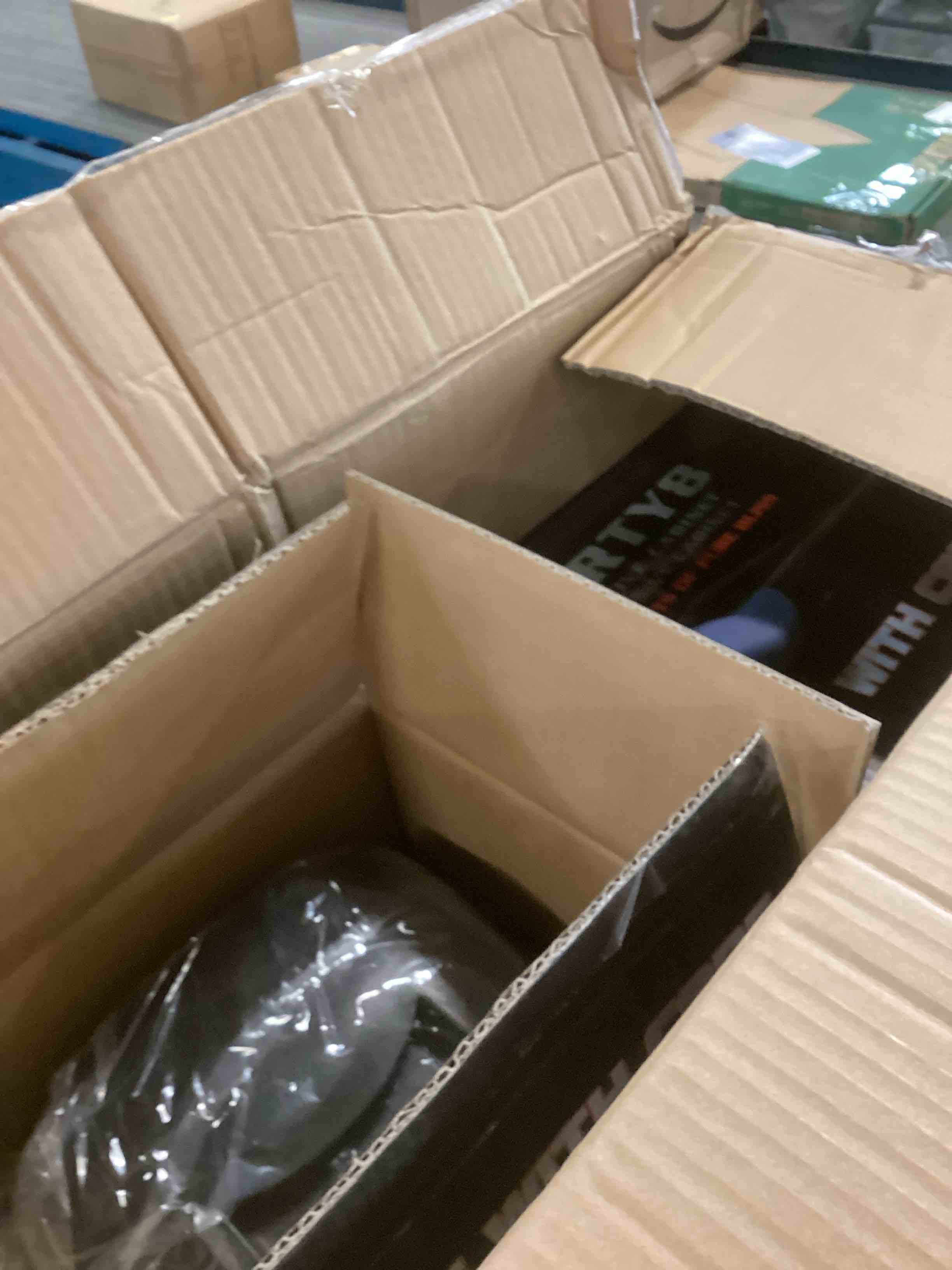 https://s3.amazonaws.com/lotting-images-prod/bidfta/BRN0014176_1724263430271.jpeg