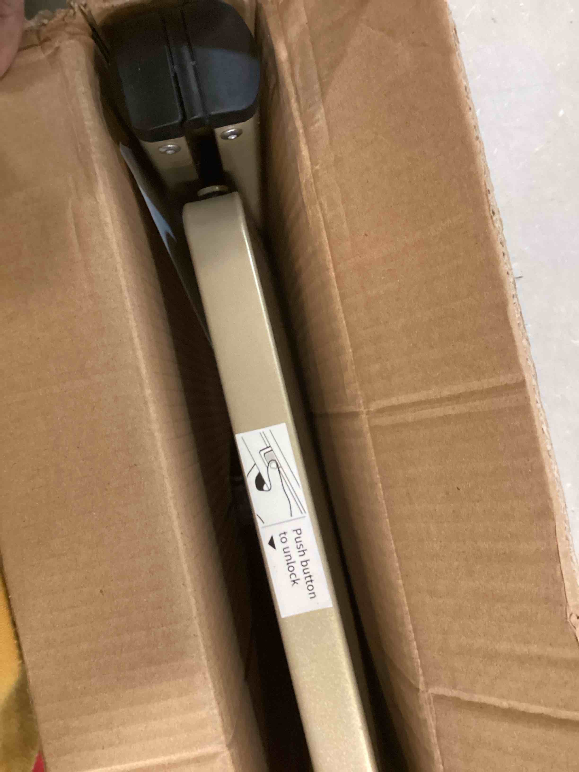 https://s3.amazonaws.com/lotting-images-prod/bidfta/BRN0014258_1724253602259.jpeg
