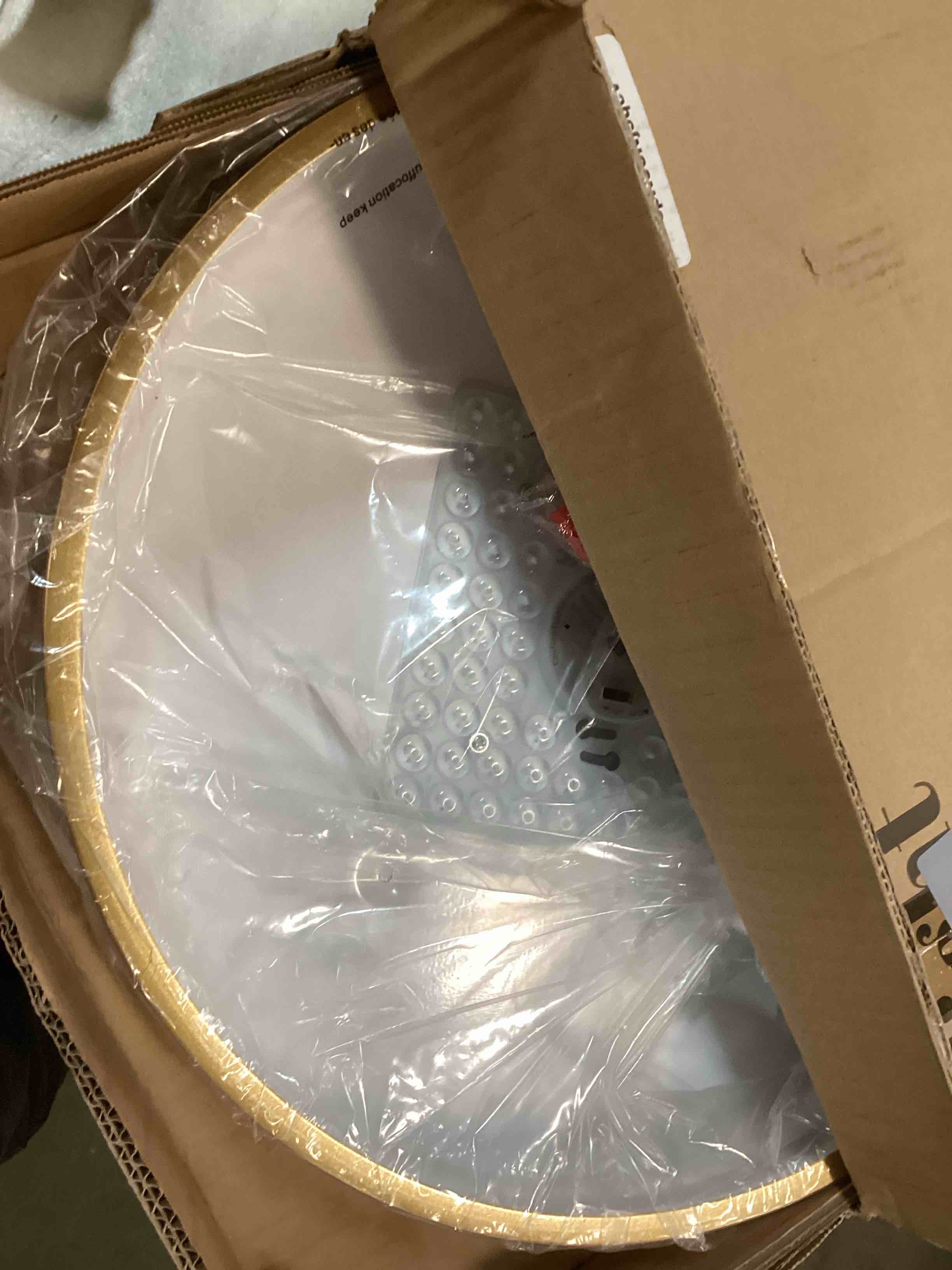 https://s3.amazonaws.com/lotting-images-prod/bidfta/BRN0015136_1723735841421.jpeg
