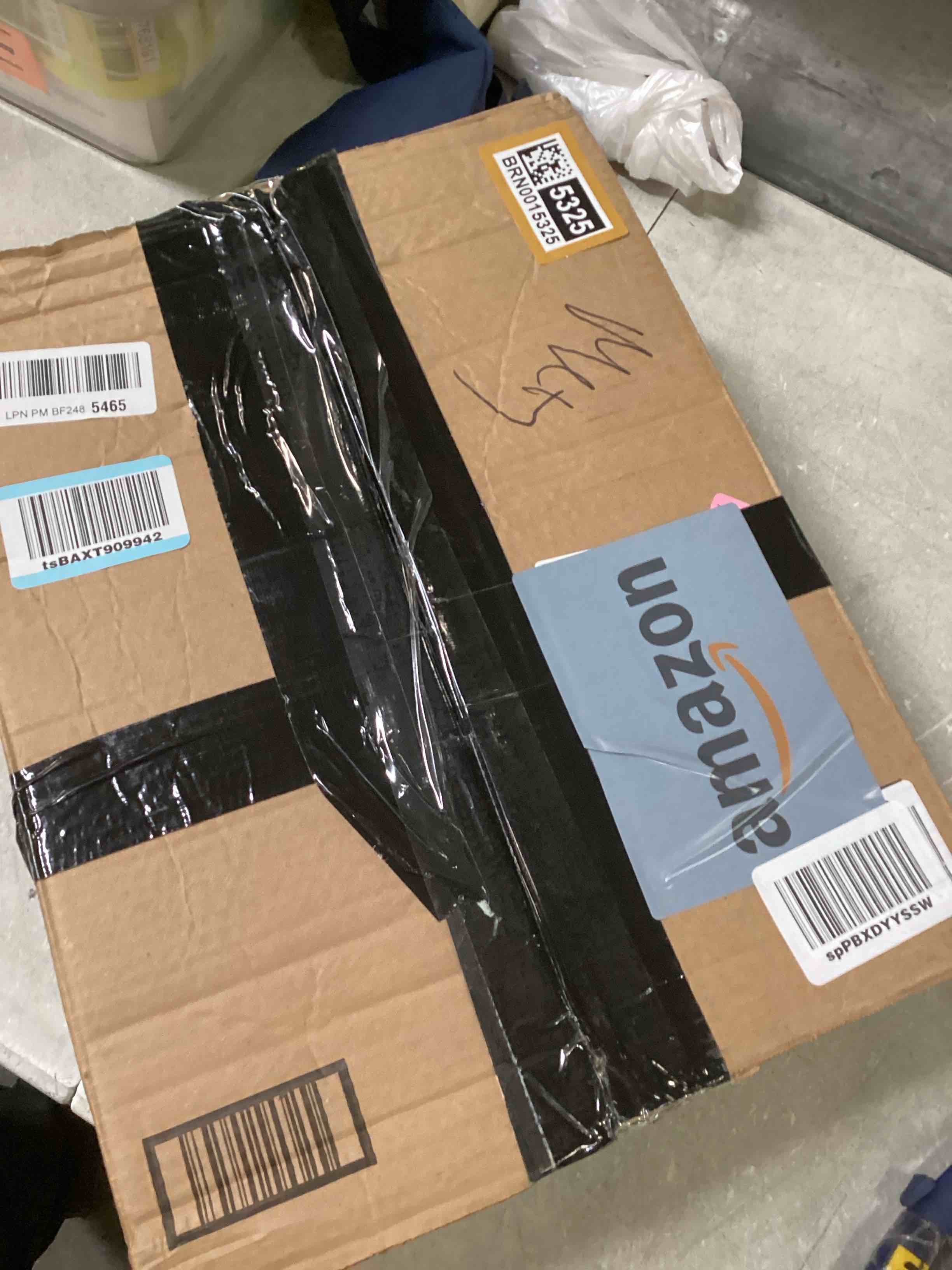 https://s3.amazonaws.com/lotting-images-prod/bidfta/BRN0015325_1723657744232.jpeg