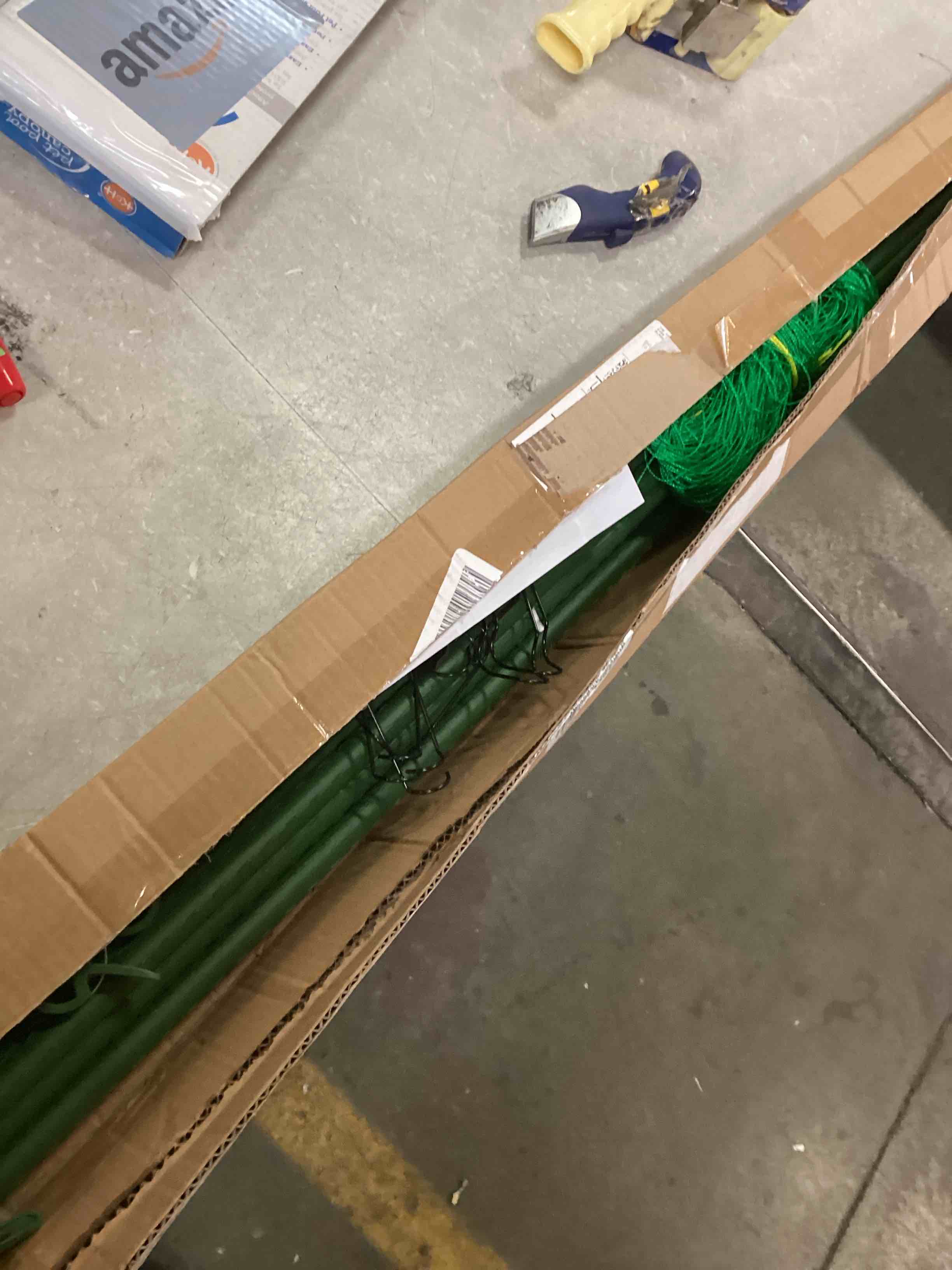 https://s3.amazonaws.com/lotting-images-prod/bidfta/BRN0015440_1723641528280.jpeg