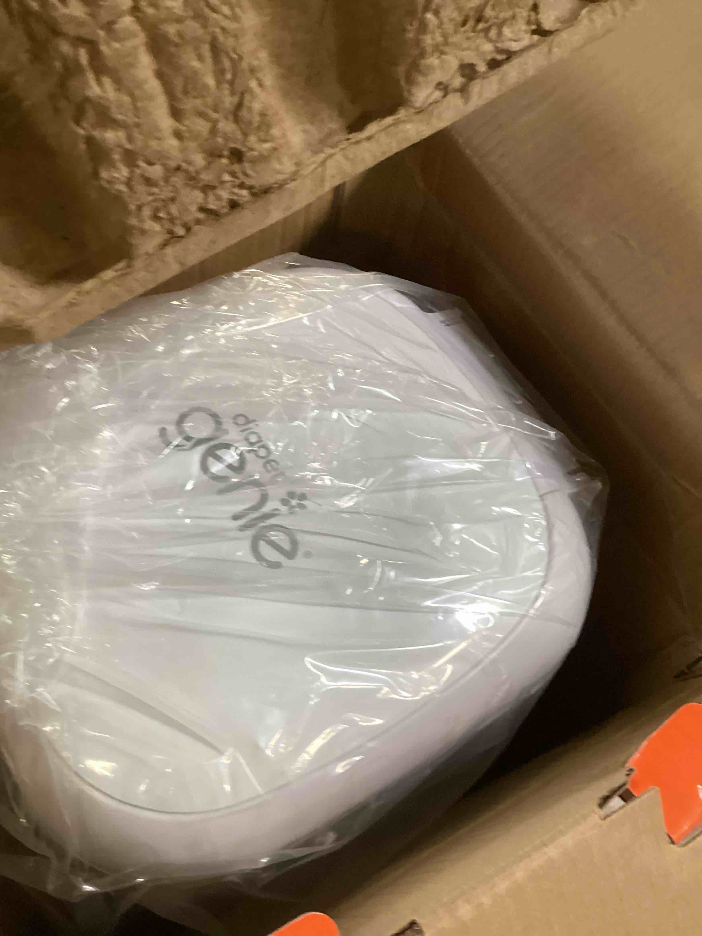https://s3.amazonaws.com/lotting-images-prod/bidfta/BRN0015596_1723565907874.jpeg