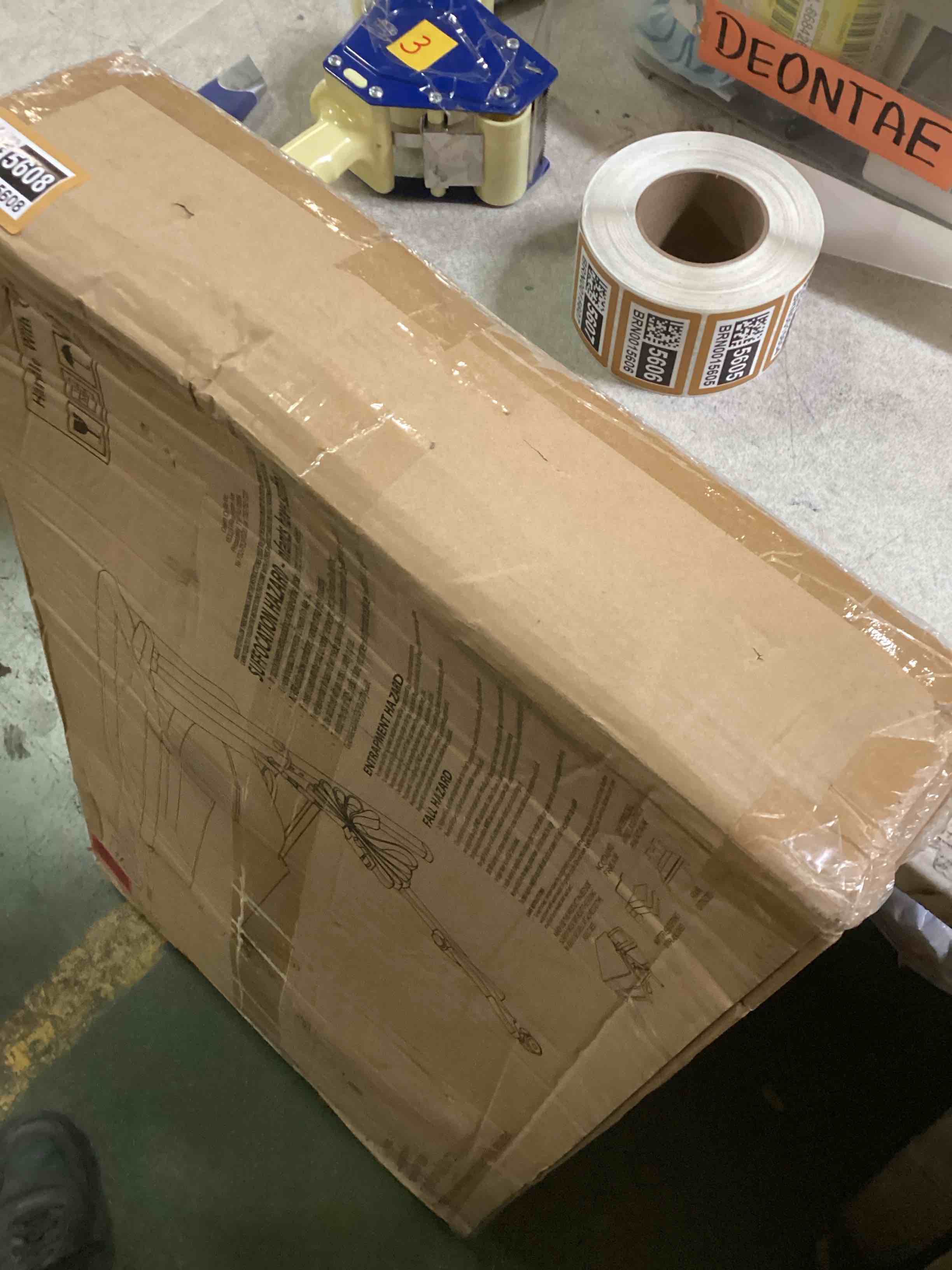 https://s3.amazonaws.com/lotting-images-prod/bidfta/BRN0015608_1723564586648.jpeg