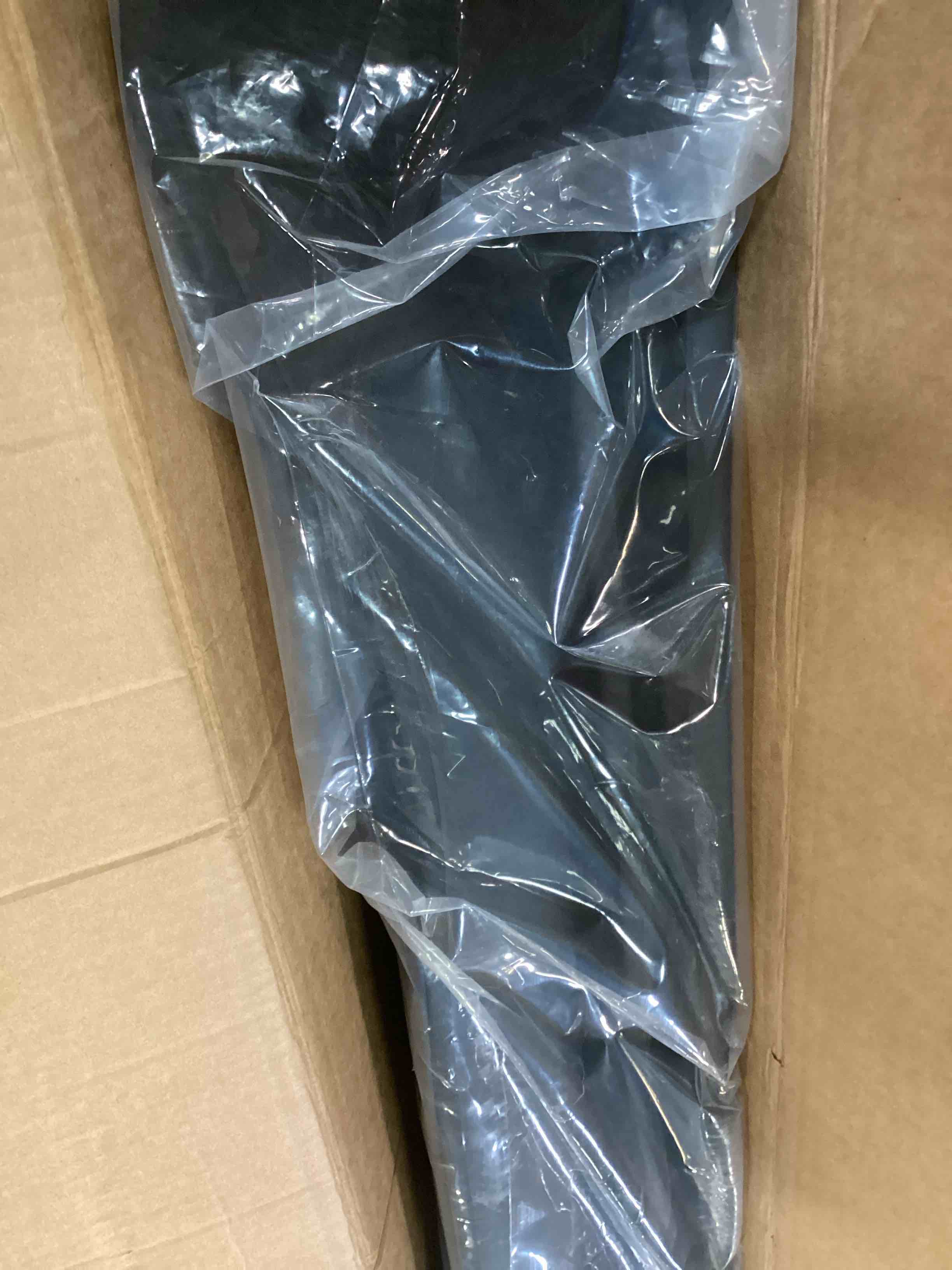 https://s3.amazonaws.com/lotting-images-prod/bidfta/BRN0016093_1725122258564.jpeg