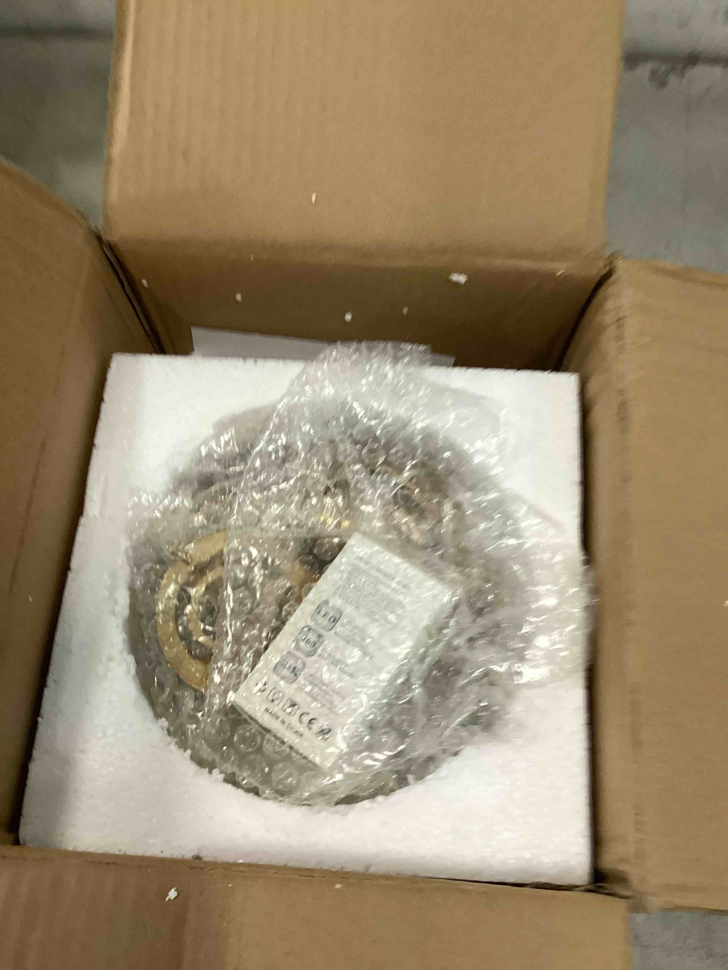 https://s3.amazonaws.com/lotting-images-prod/bidfta/BRN0017714_1723665190358.jpeg