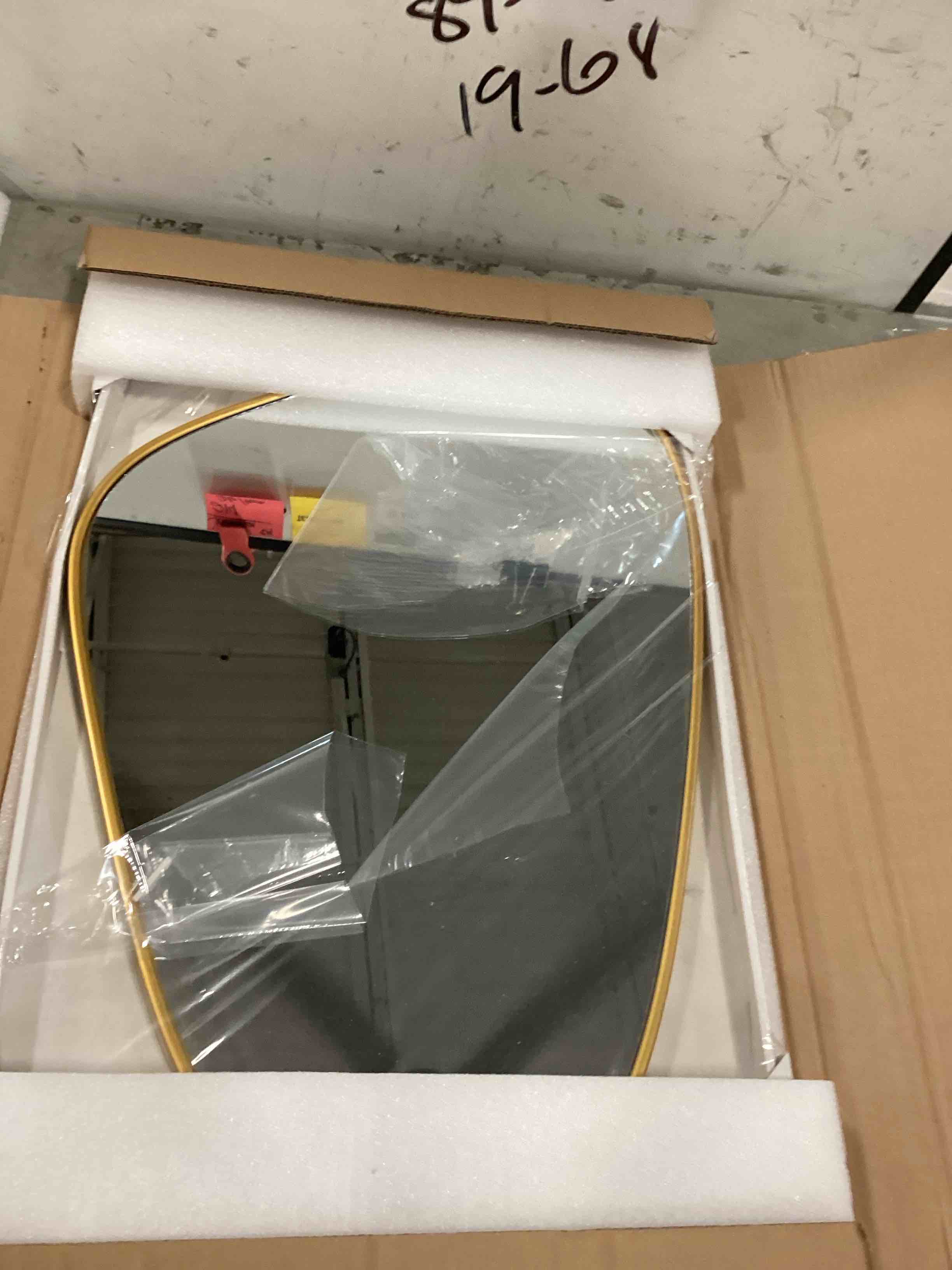 https://s3.amazonaws.com/lotting-images-prod/bidfta/BRN0017913_1723639331875.jpeg