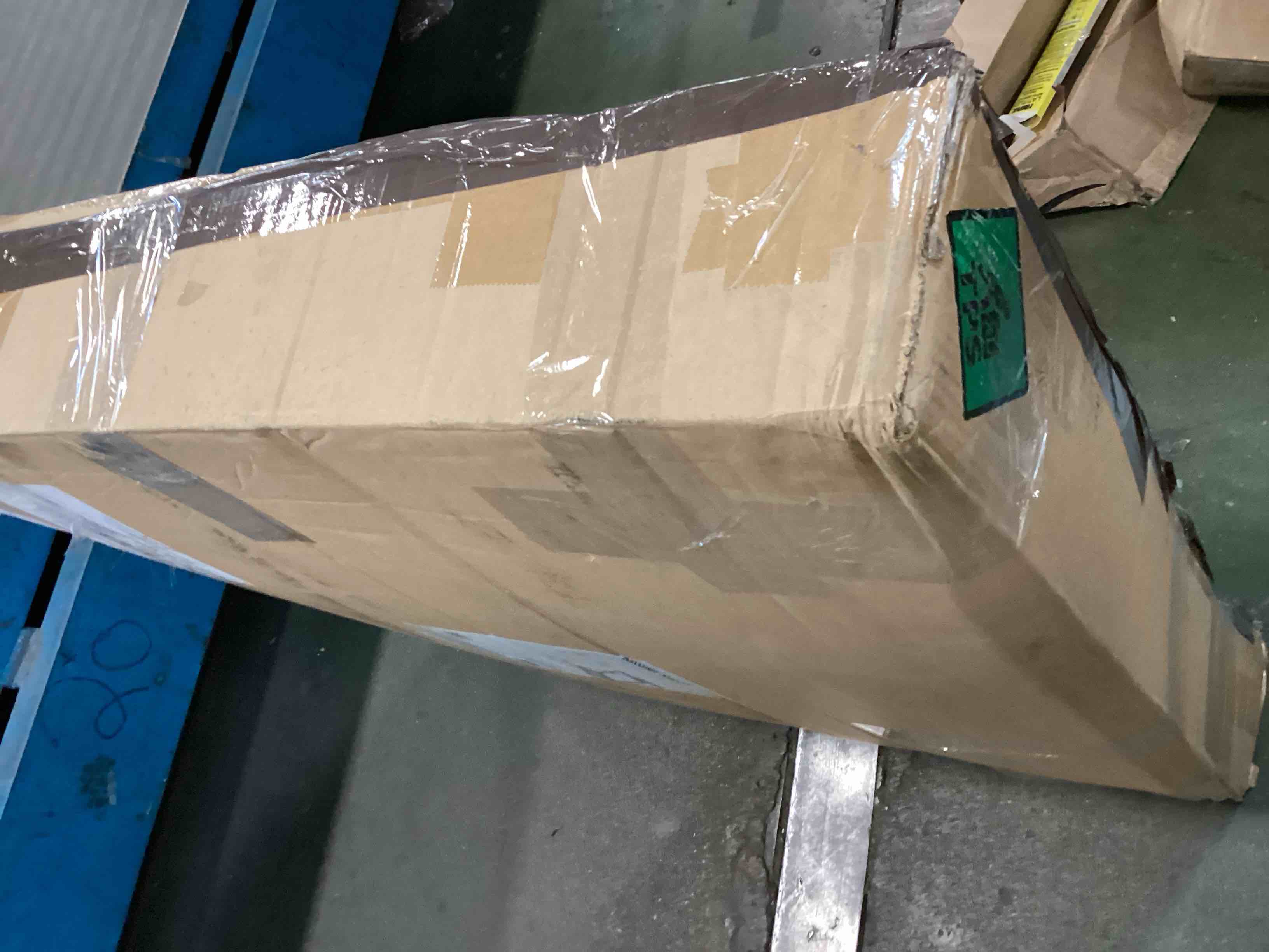 https://s3.amazonaws.com/lotting-images-prod/bidfta/BRN0023290_1724340324120.jpeg