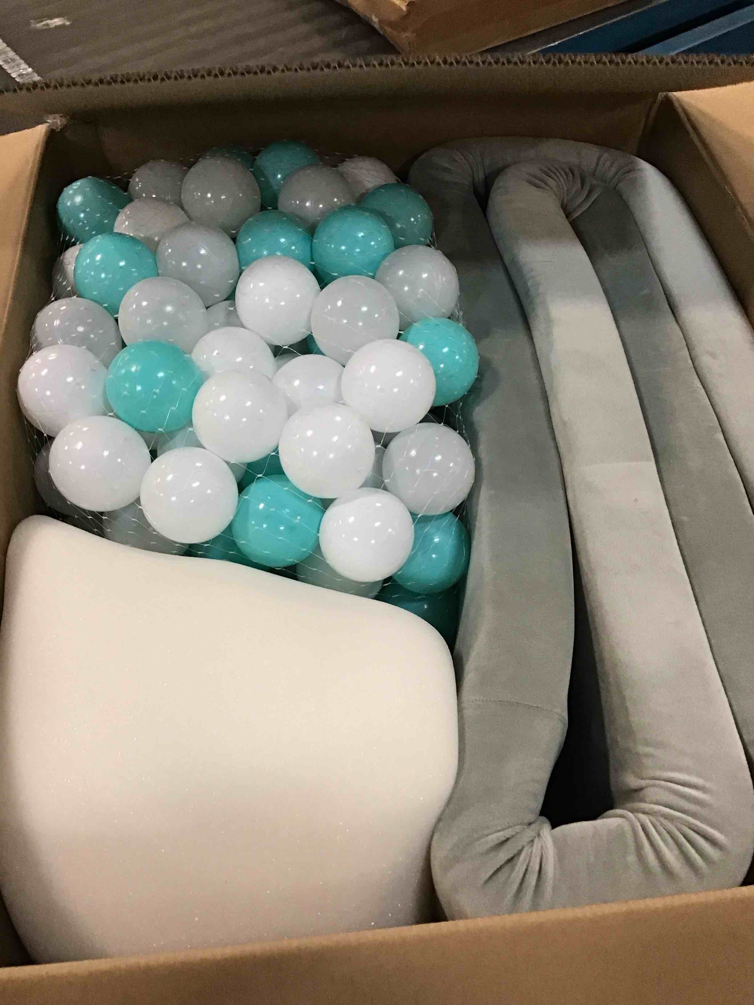 https://s3.amazonaws.com/lotting-images-prod/bidfta/BRN0025564_1723262609511.jpeg