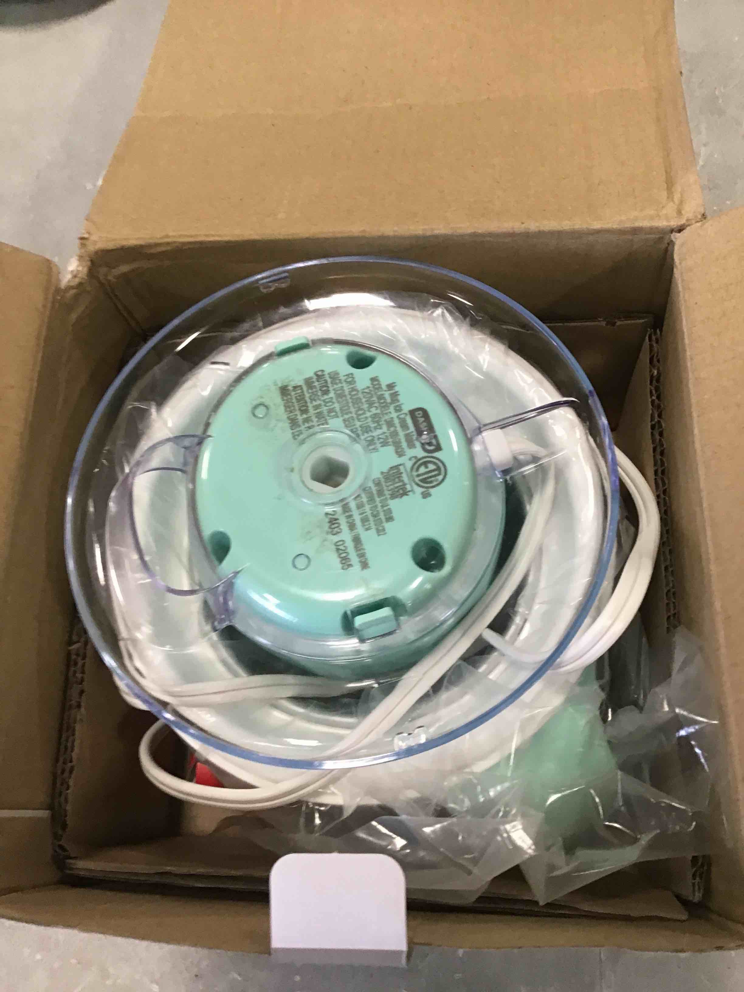 https://s3.amazonaws.com/lotting-images-prod/bidfta/BRN0026375_1724165394055.jpeg