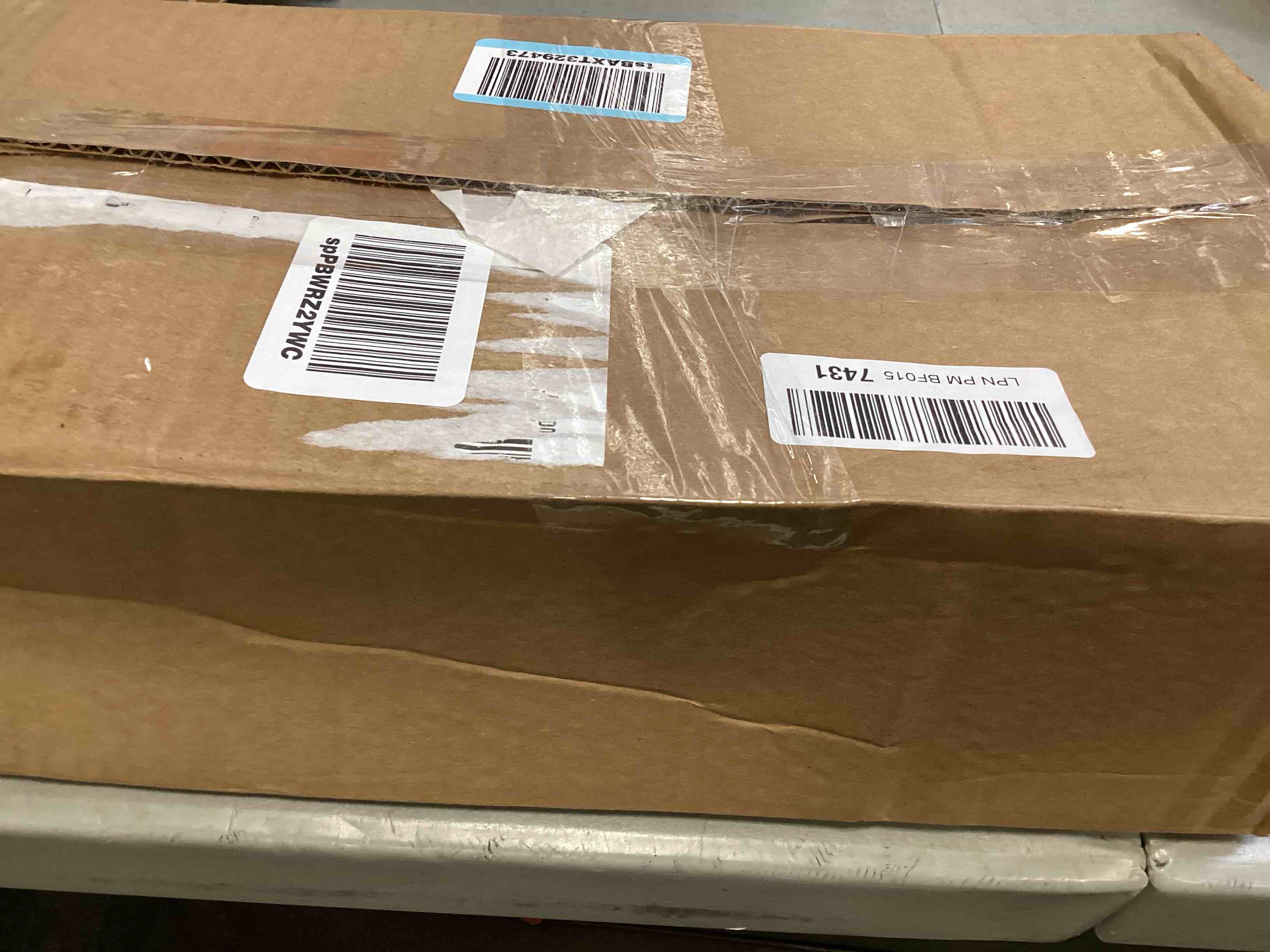 https://s3.amazonaws.com/lotting-images-prod/bidfta/BRN0036679_1723752437361.jpeg
