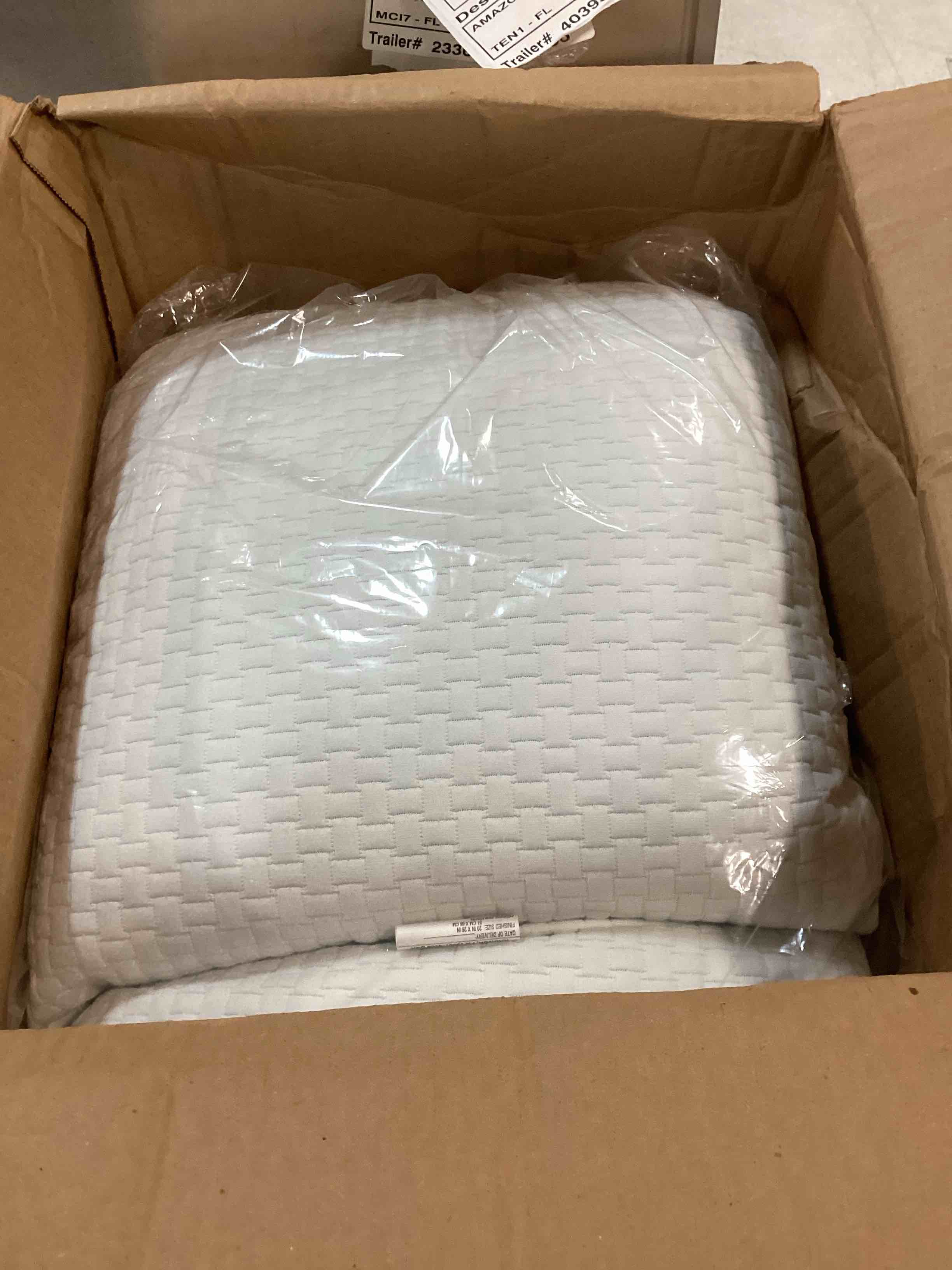 Sleepavo Shredded Memory Foam Pillows Queen Size Set of 2 - Extra Firm Bed Pillows - Adjustable Queen Size Pillow for Side Sleeper, Back, Stomach - Memory Foam Pillows 2 Pack Cooling Pillows for Bed