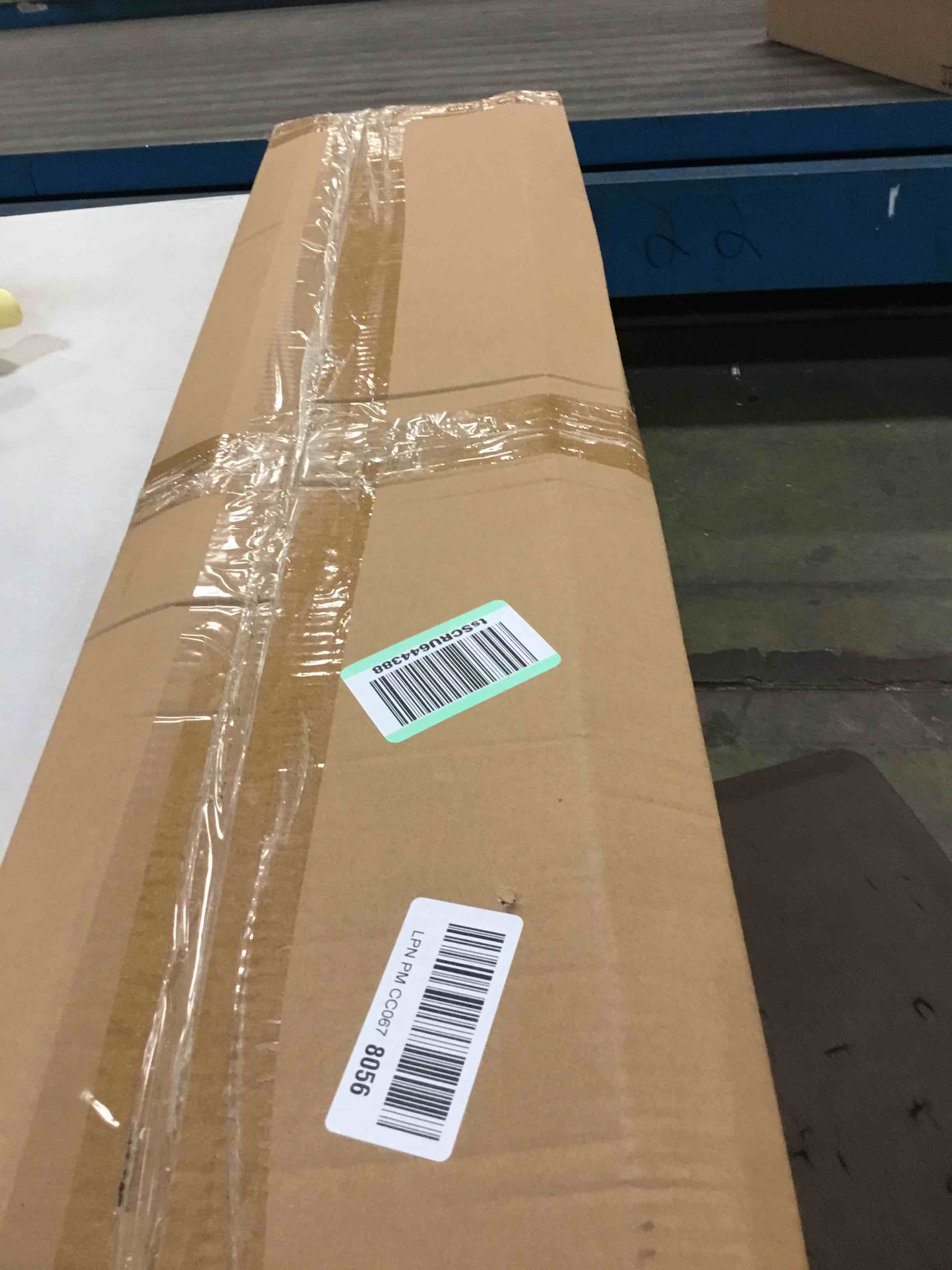 https://s3.amazonaws.com/lotting-images-prod/bidfta/BRN0039903_1723090542427.jpeg