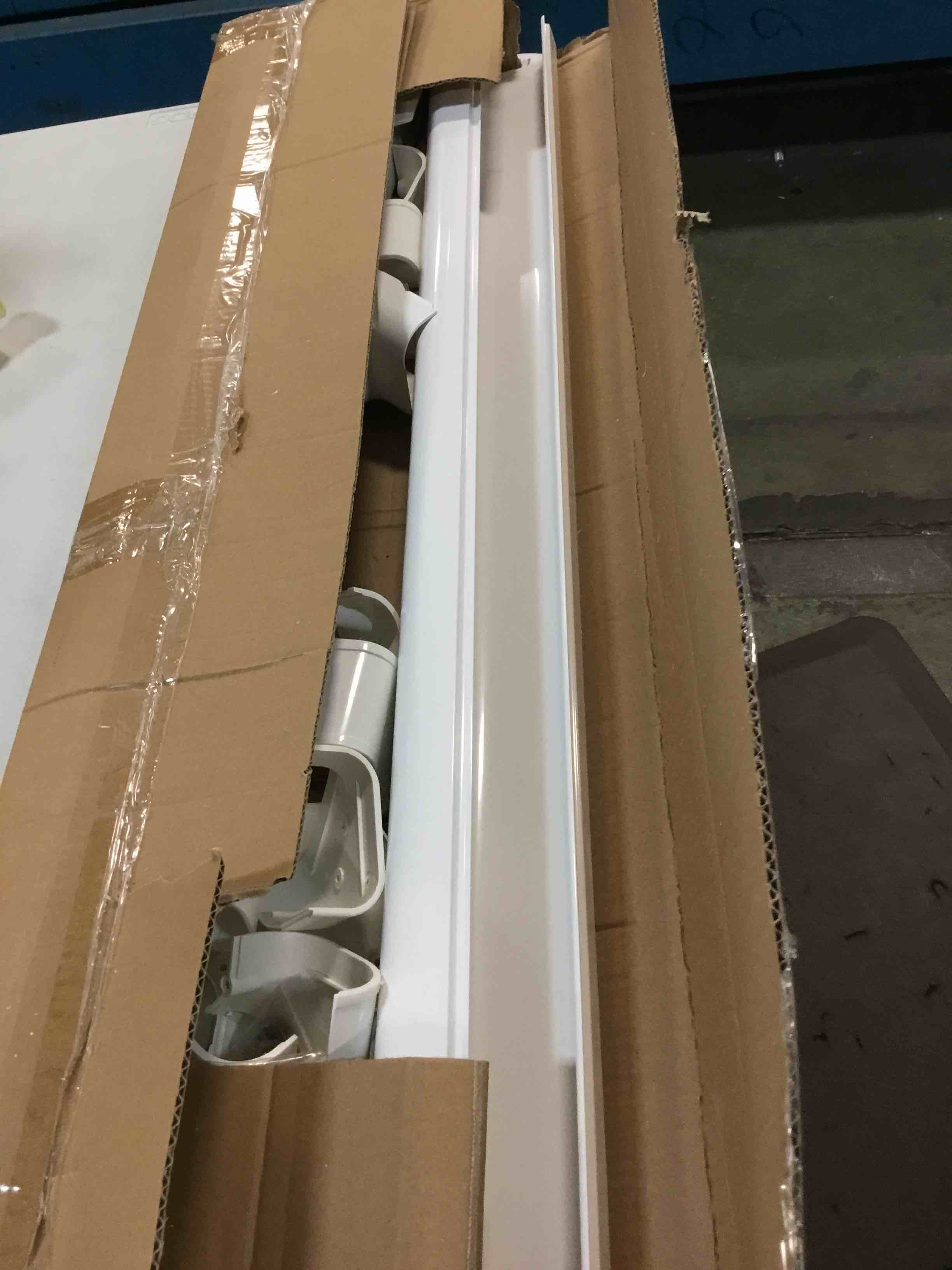 https://s3.amazonaws.com/lotting-images-prod/bidfta/BRN0039903_1723090590849.jpeg