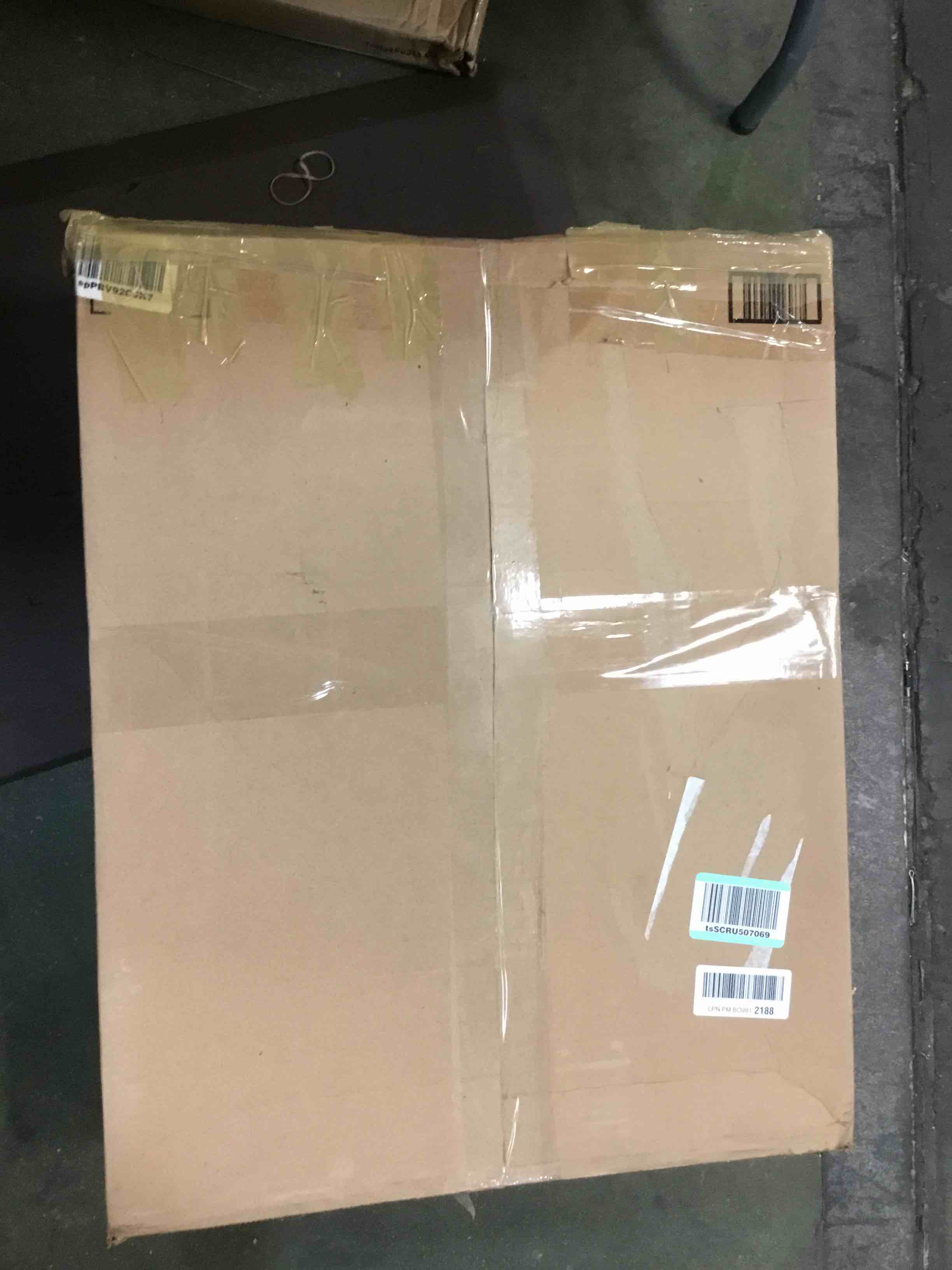 Amazon Basics 16-Inch 3-Speed Pedestal Floor Fan, Standing Fan for Home, with Oscillating Dual Blades, AC Motor, With Remote Control, Timer, Tilted Head, Black