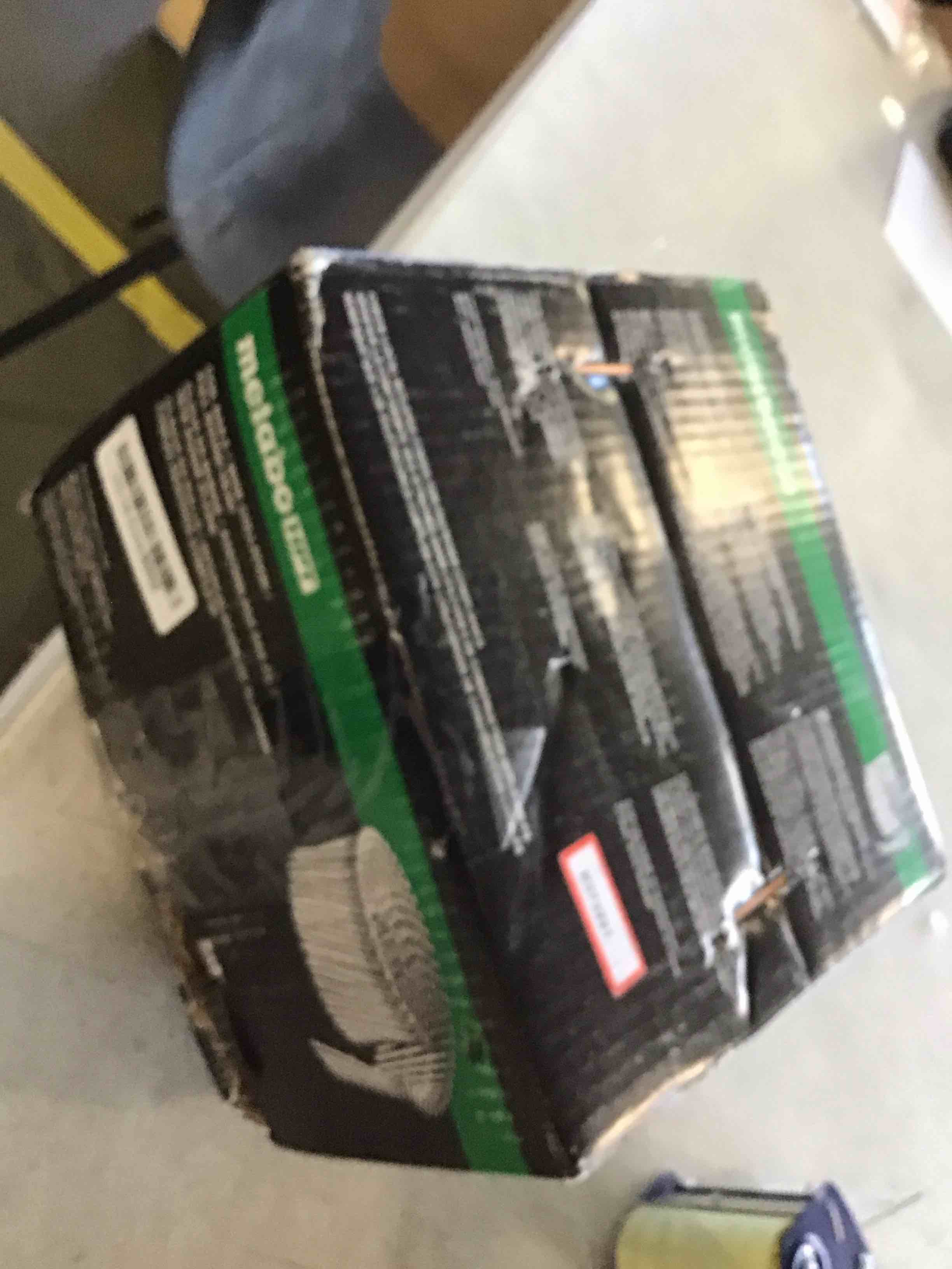 https://s3.amazonaws.com/lotting-images-prod/bidfta/BRN0042905_1723643475272.jpeg