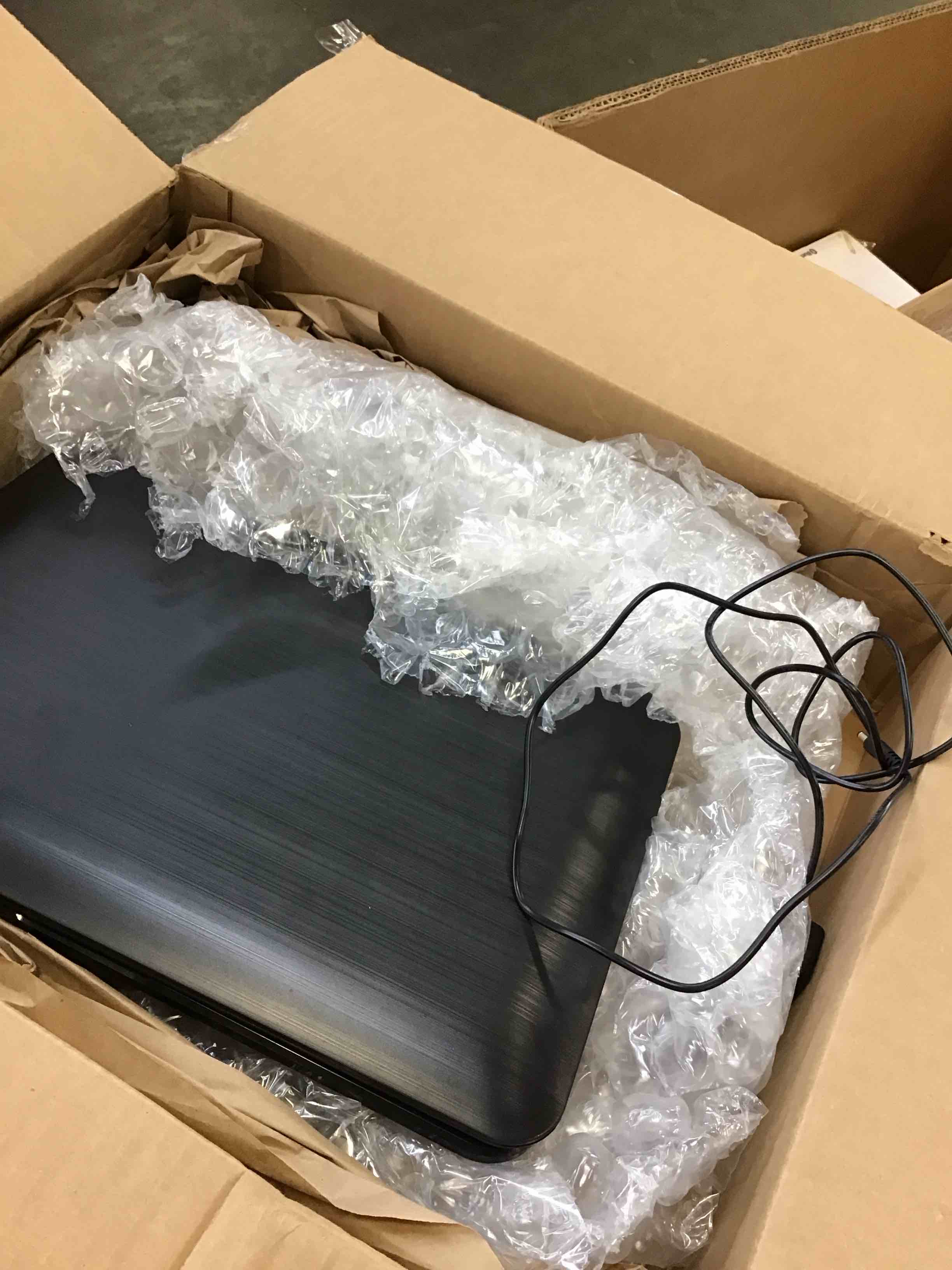 https://s3.amazonaws.com/lotting-images-prod/bidfta/BRN0045727_1723750376475.jpeg